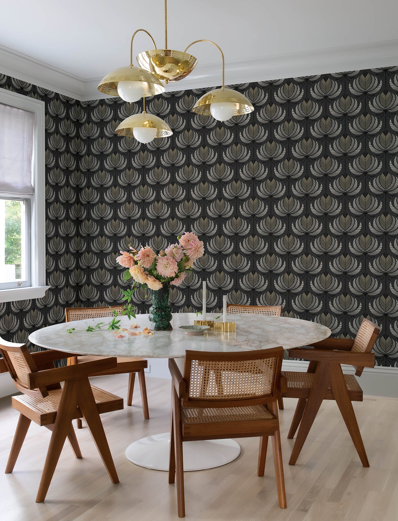 ferrenby-black-floral-fan-wallpaper-york-wallcoverings-4198-27833