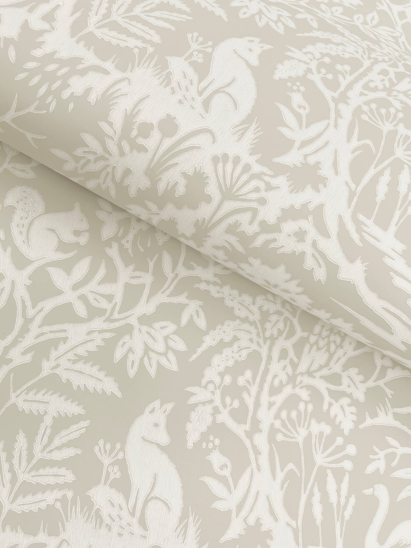 alrick-taupe-forest-venture-wallpaper-york-wallcoverings-3125-72325 - York Wallcoverings Papel pintado