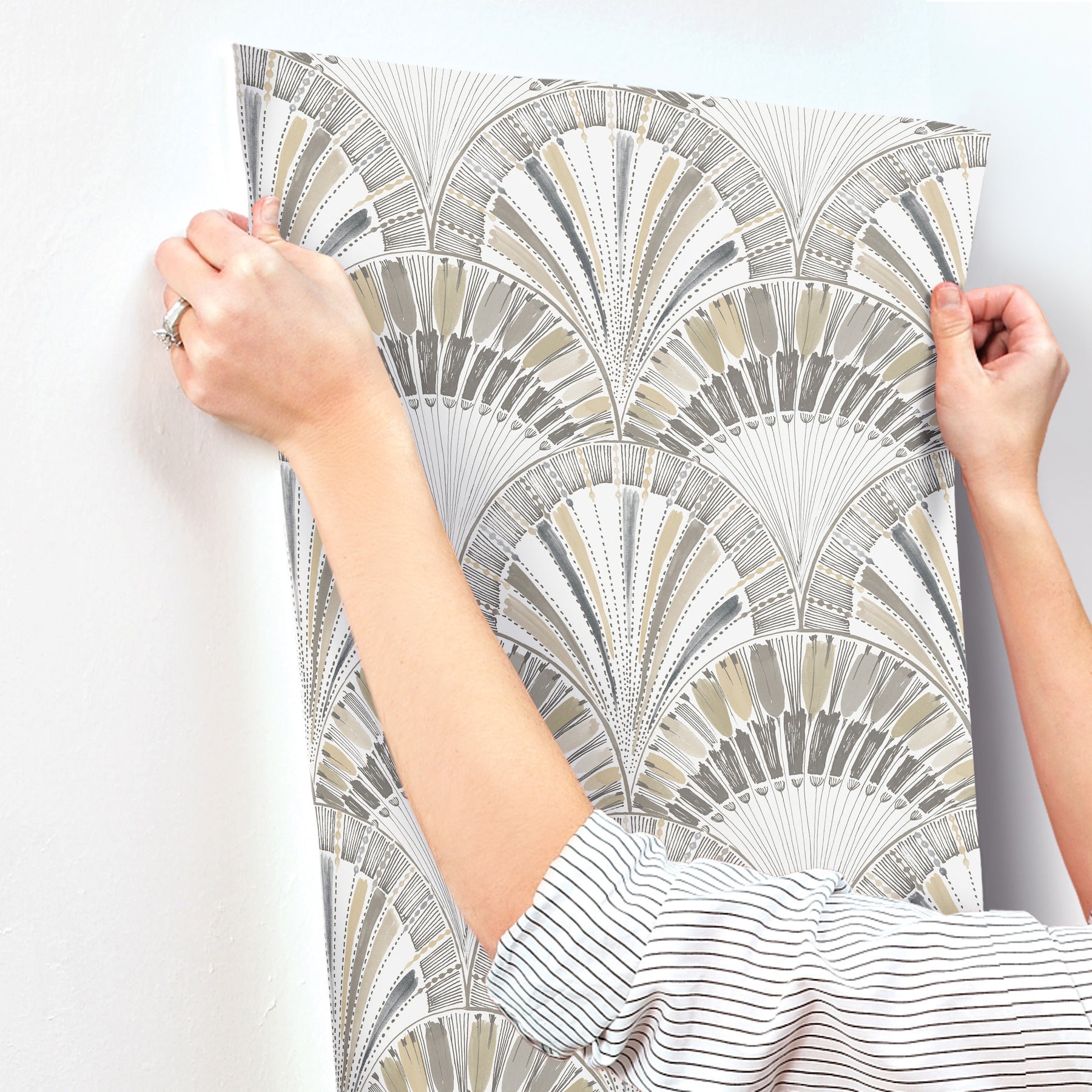 myla-neutral-fanning-reeds-wallpaper-york-wallcoverings-4197-27864 - York Wallcoverings Wallpaper