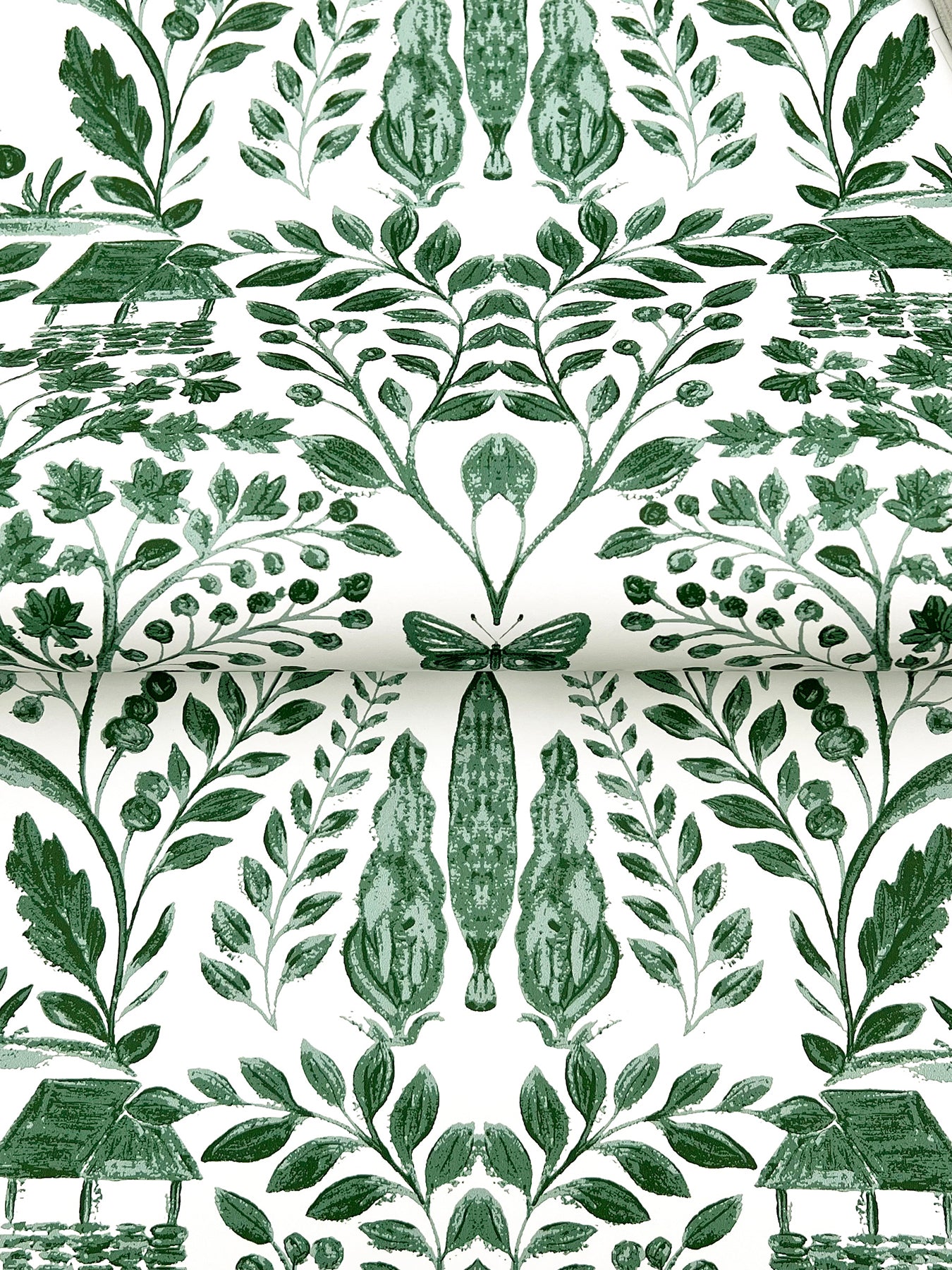 anoki-green-scenic-woodlands-wallpaper-york-wallcoverings-4197-83755 - York Wallcoverings Wallpaper
