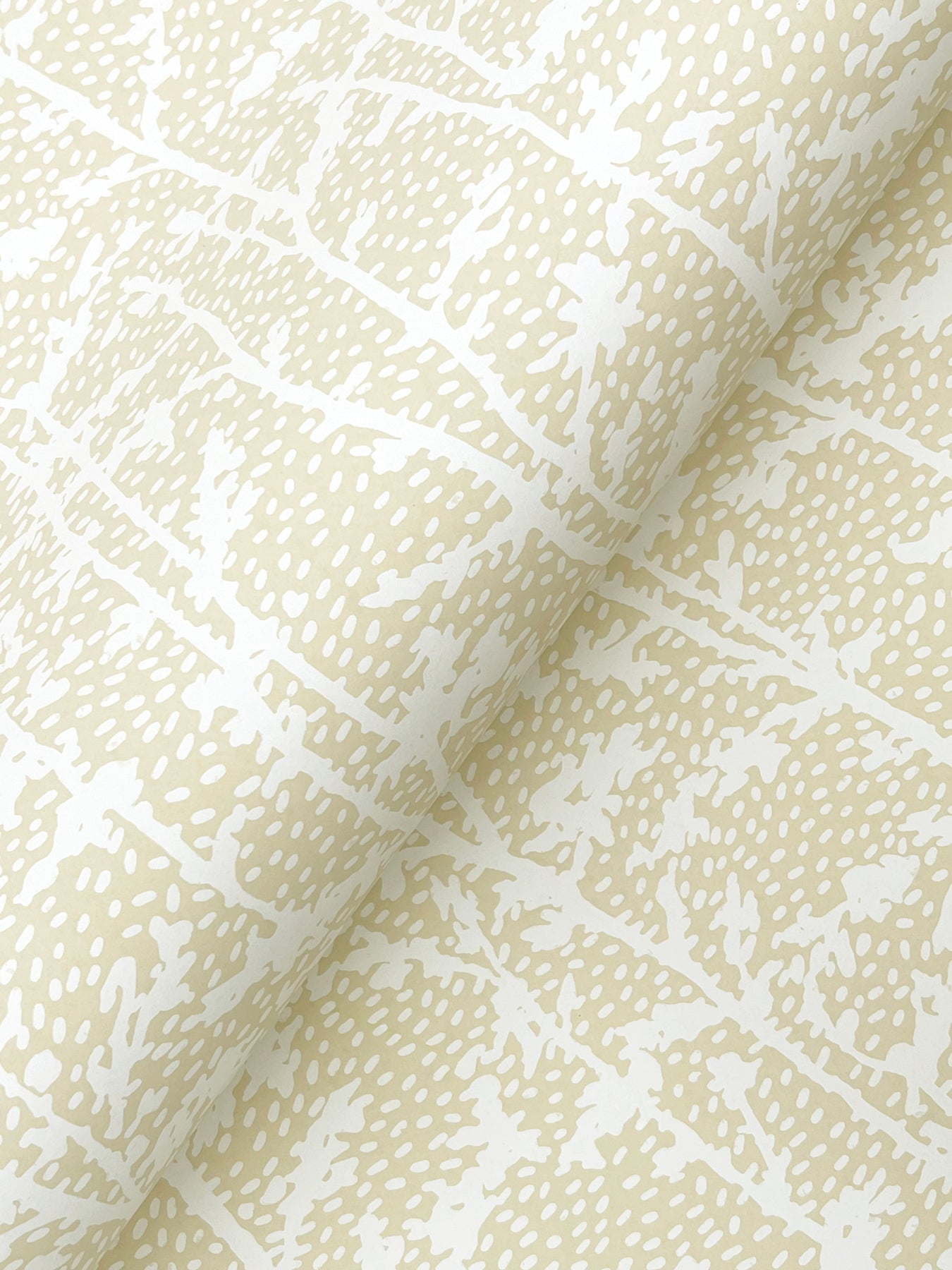 layton-butter-climbing-vines-wallpaper-york-wallcoverings-4197-84001 - York Wallcoverings Wallpaper