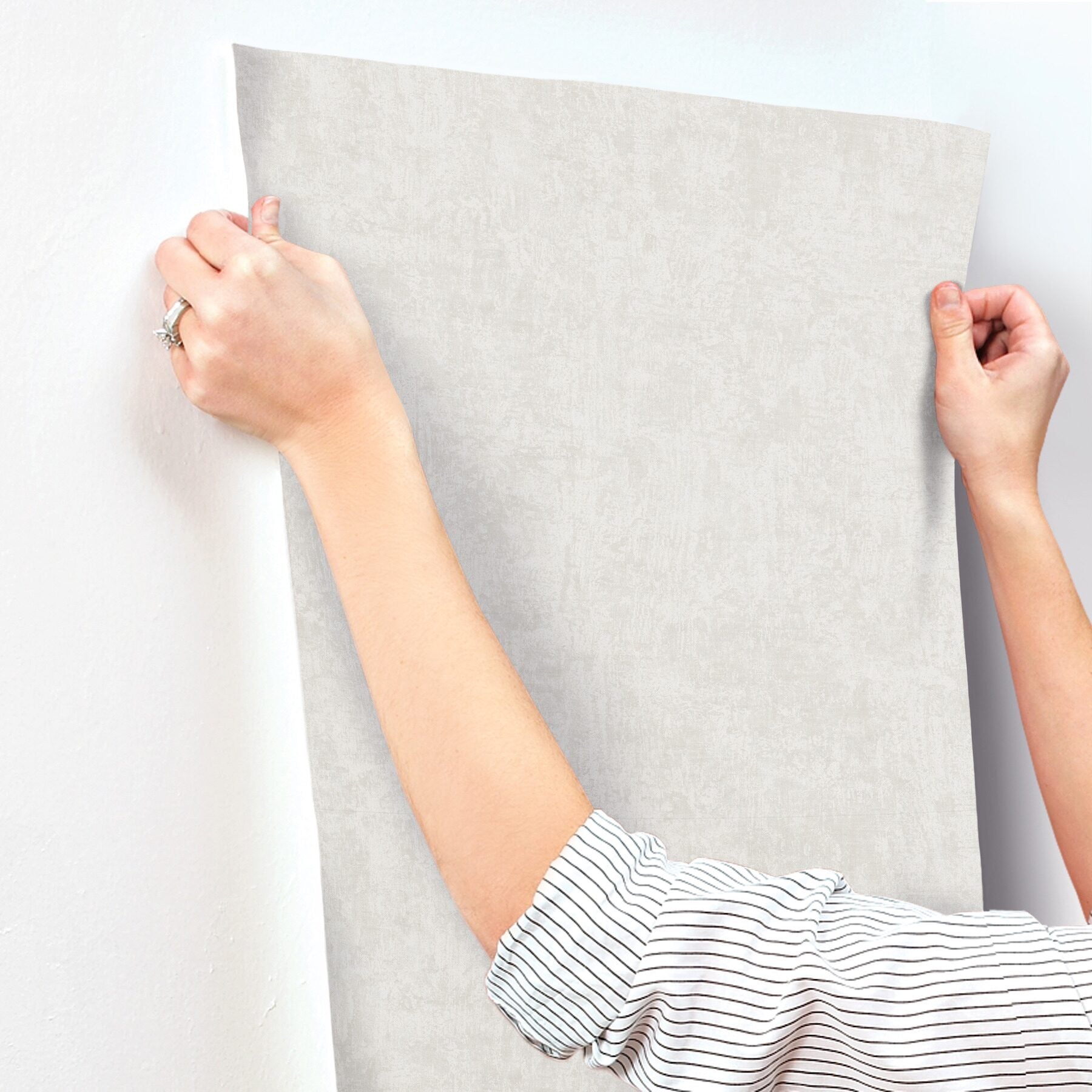 abram-grey-distressed-wallpaper-york-wallcoverings-4199-27771 - York Wallcoverings Wallpaper