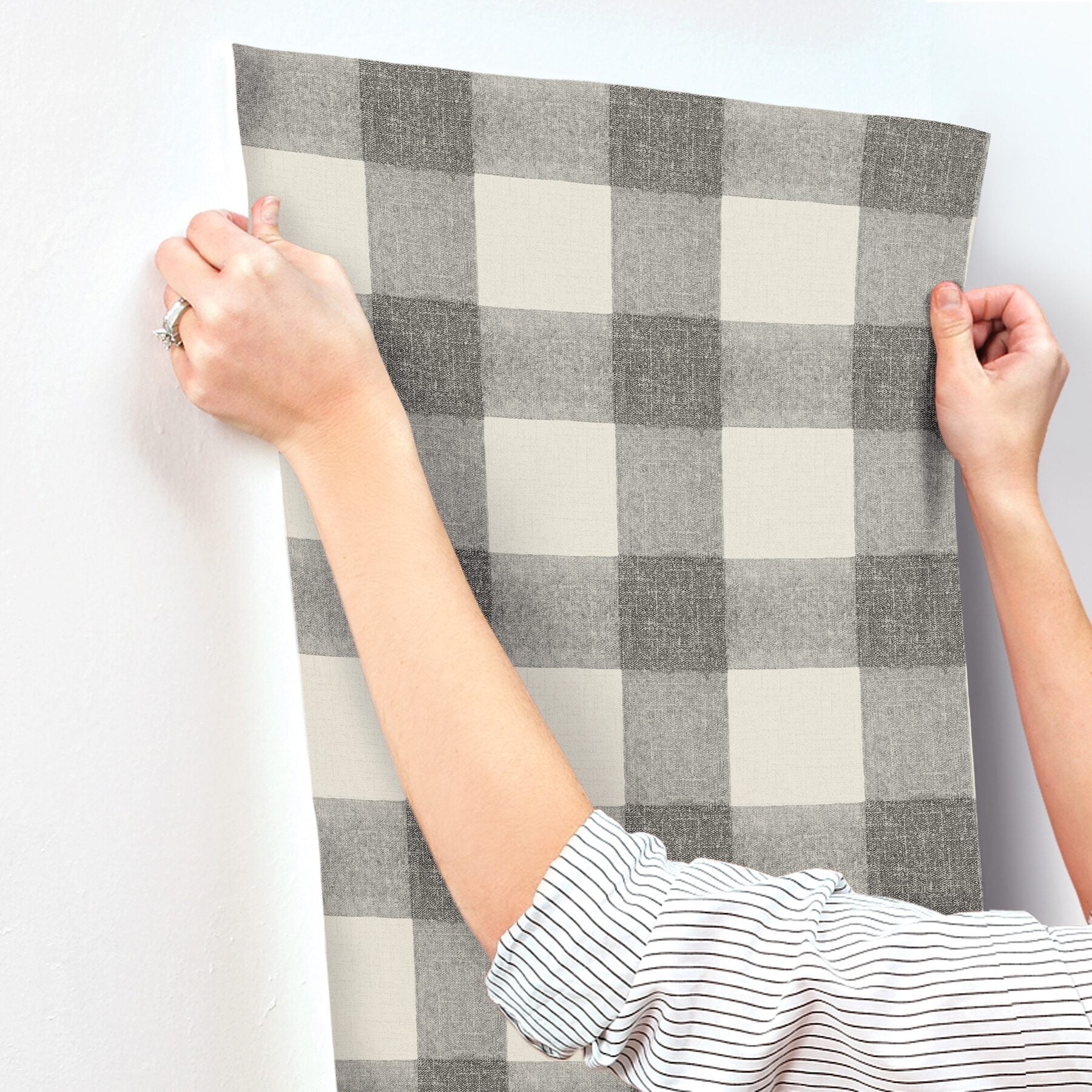thorpe-charcoal-plaid-wallpaper-york-wallcoverings-4199-83421 - York Wallcoverings Wallpaper