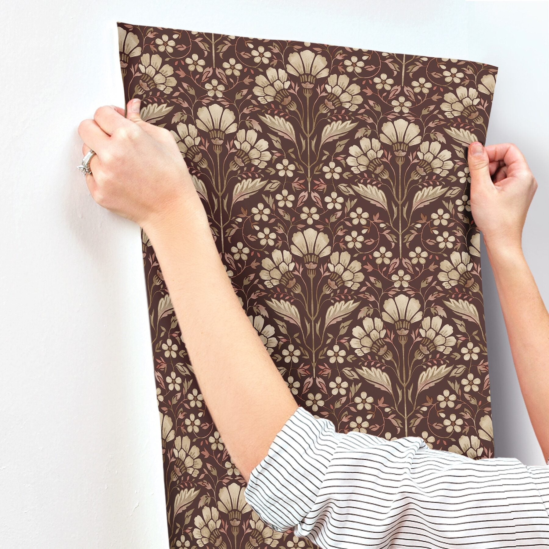 edith-burgundy-floral-damask-wallpaper-york-wallcoverings-4199-83700 - York Wallcoverings Wallpaper