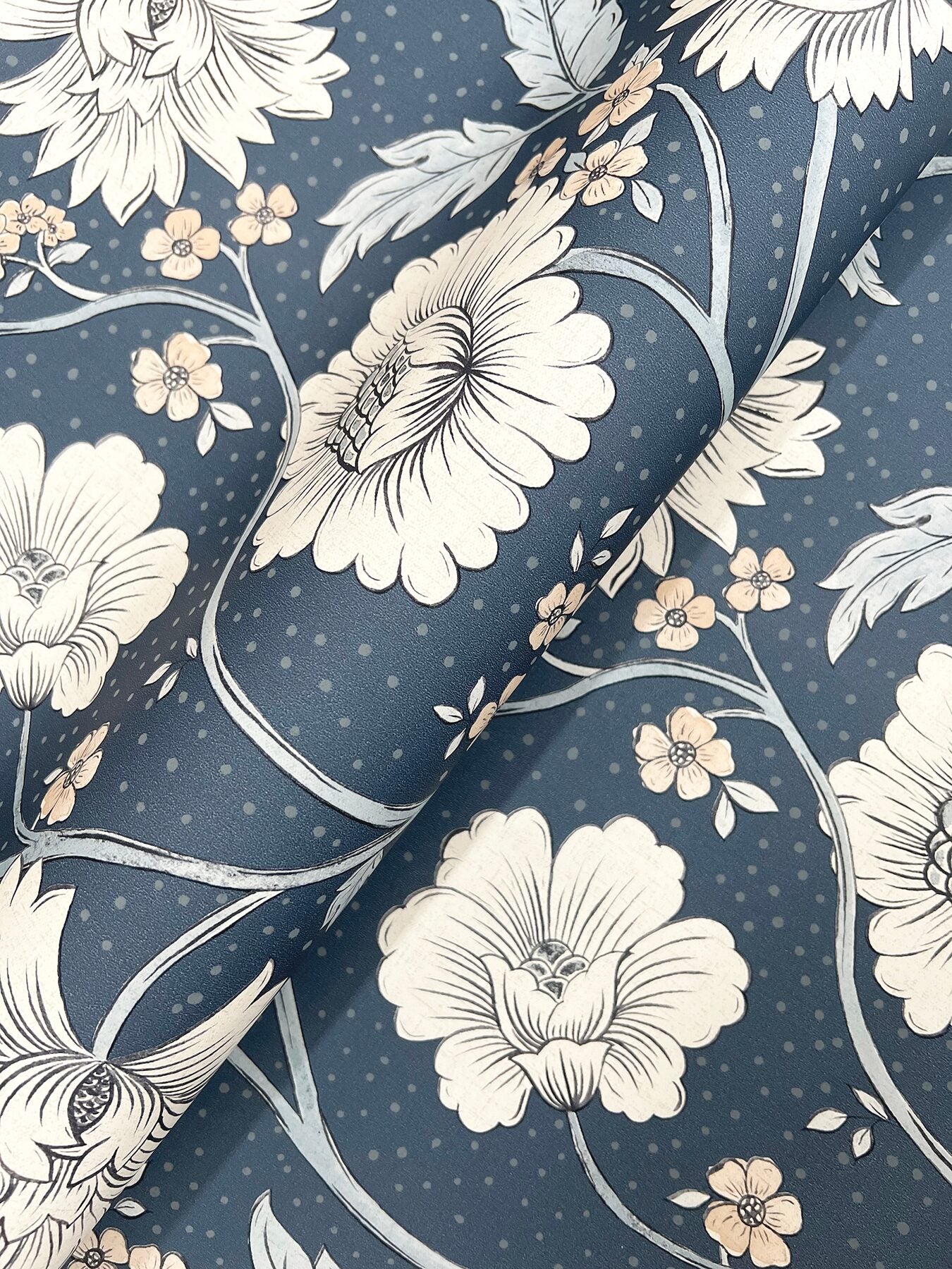 hazel-navy-floral-trail-wallpaper-york-wallcoverings-4199-83710 - York Wallcoverings Wallpaper