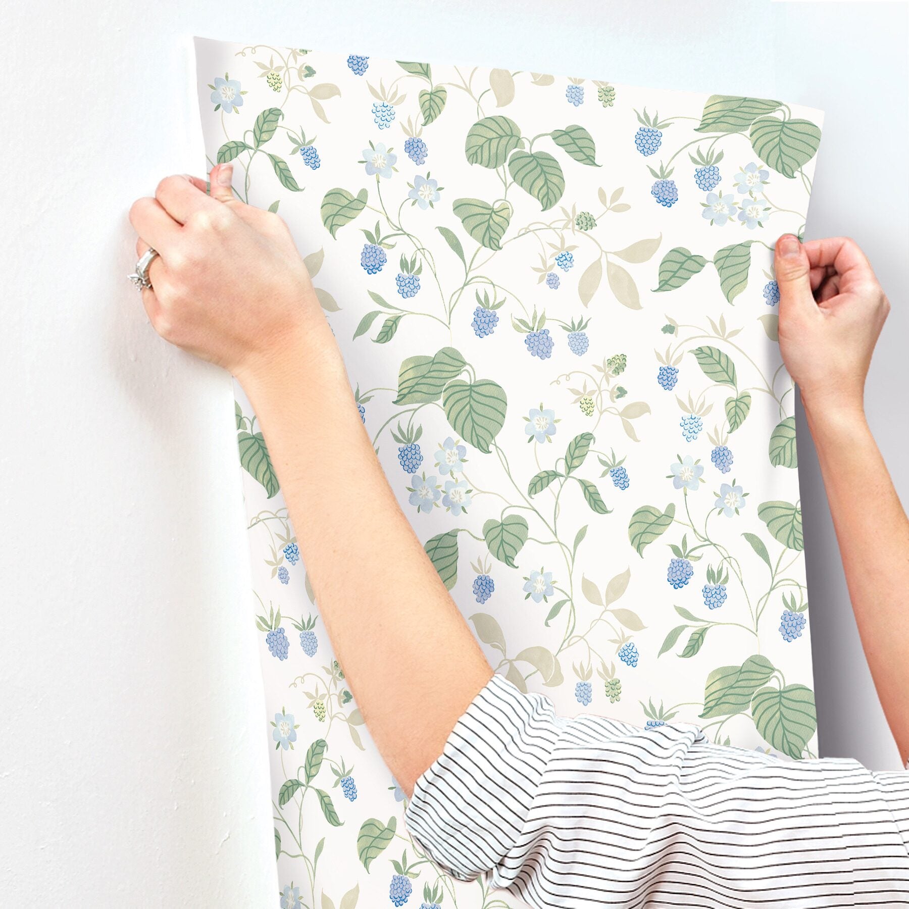 mercy-white-berry-vines-wallpaper-york-wallcoverings-4199-83715 - York Wallcoverings Wallpaper