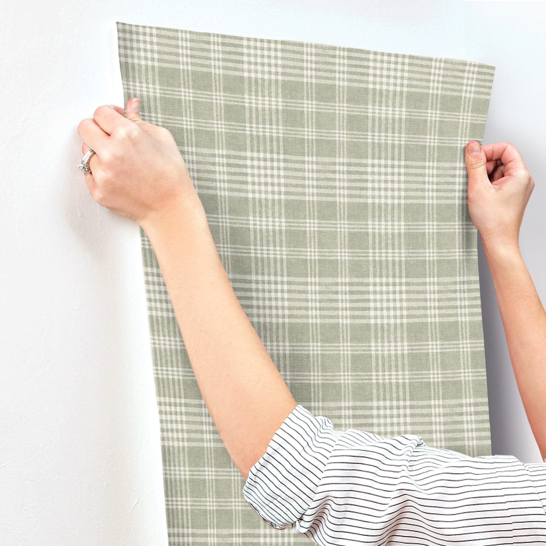 perry-green-plaid-wallpaper-york-wallcoverings-4199-83732 - York Wallcoverings Wallpaper