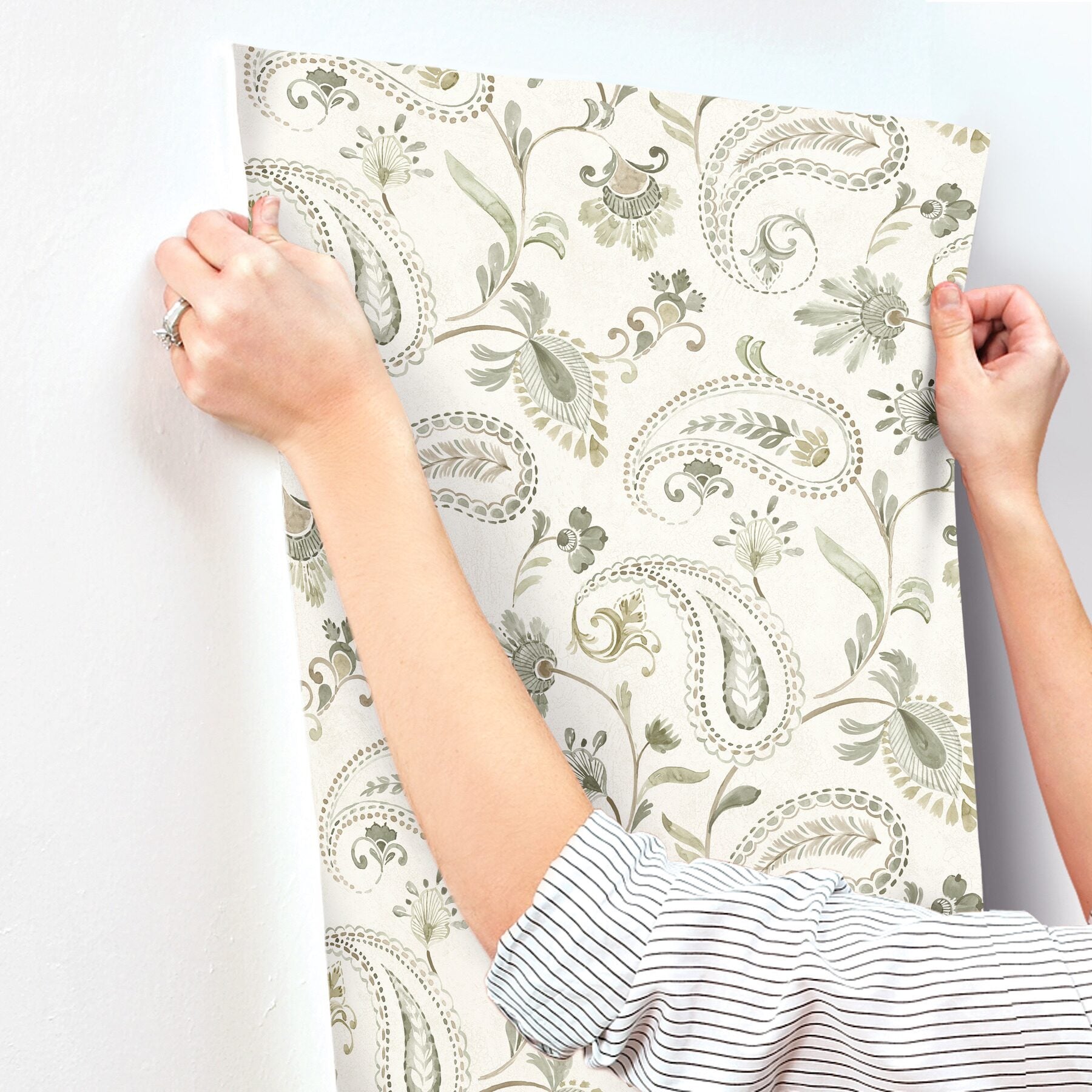 darlene-green-jacobean-wallpaper-york-wallcoverings-4199-83747 - York Wallcoverings Wallpaper