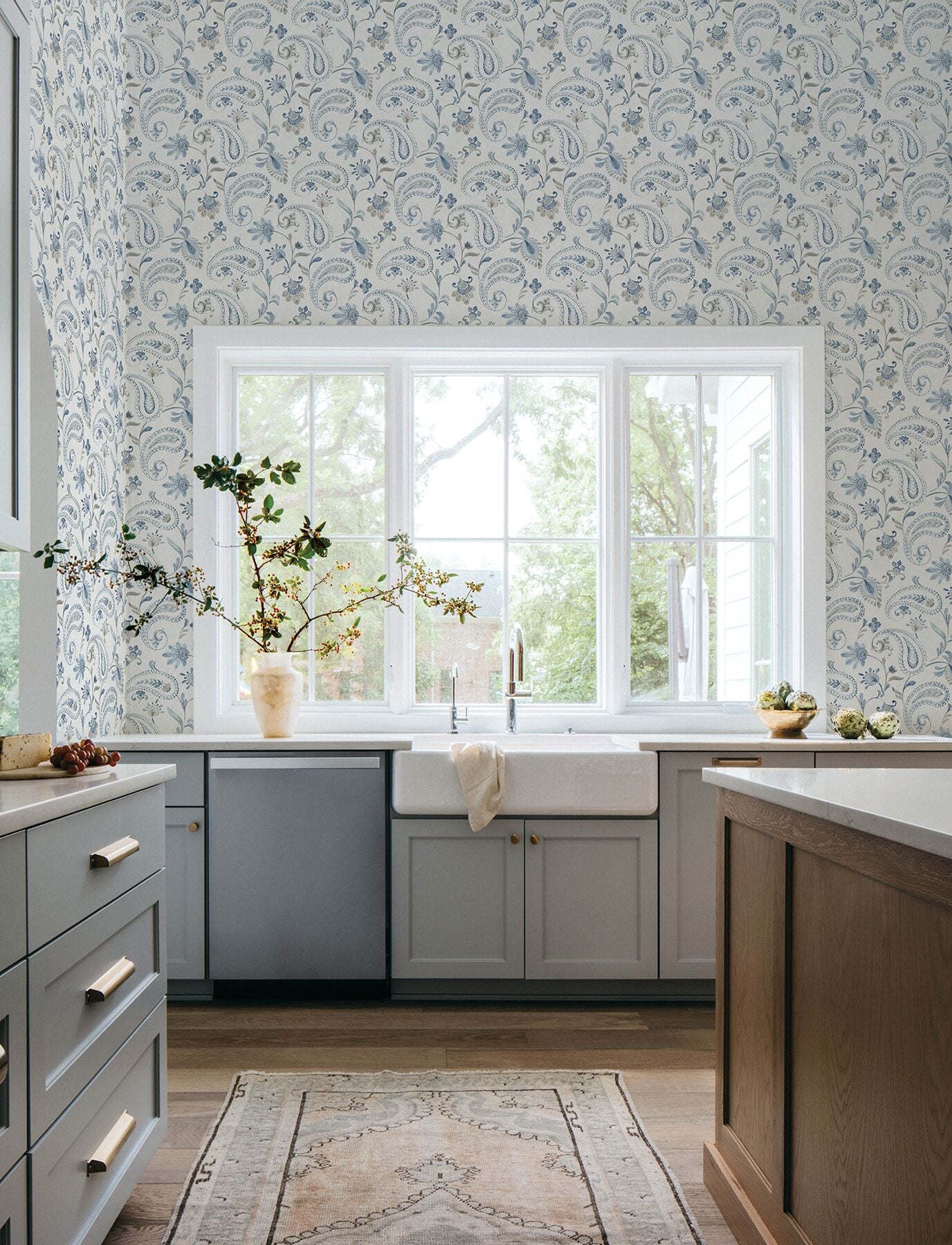 darlene-blue-jacobean-wallpaper-york-wallcoverings-4199-83748 - York Wallcoverings Wallpaper