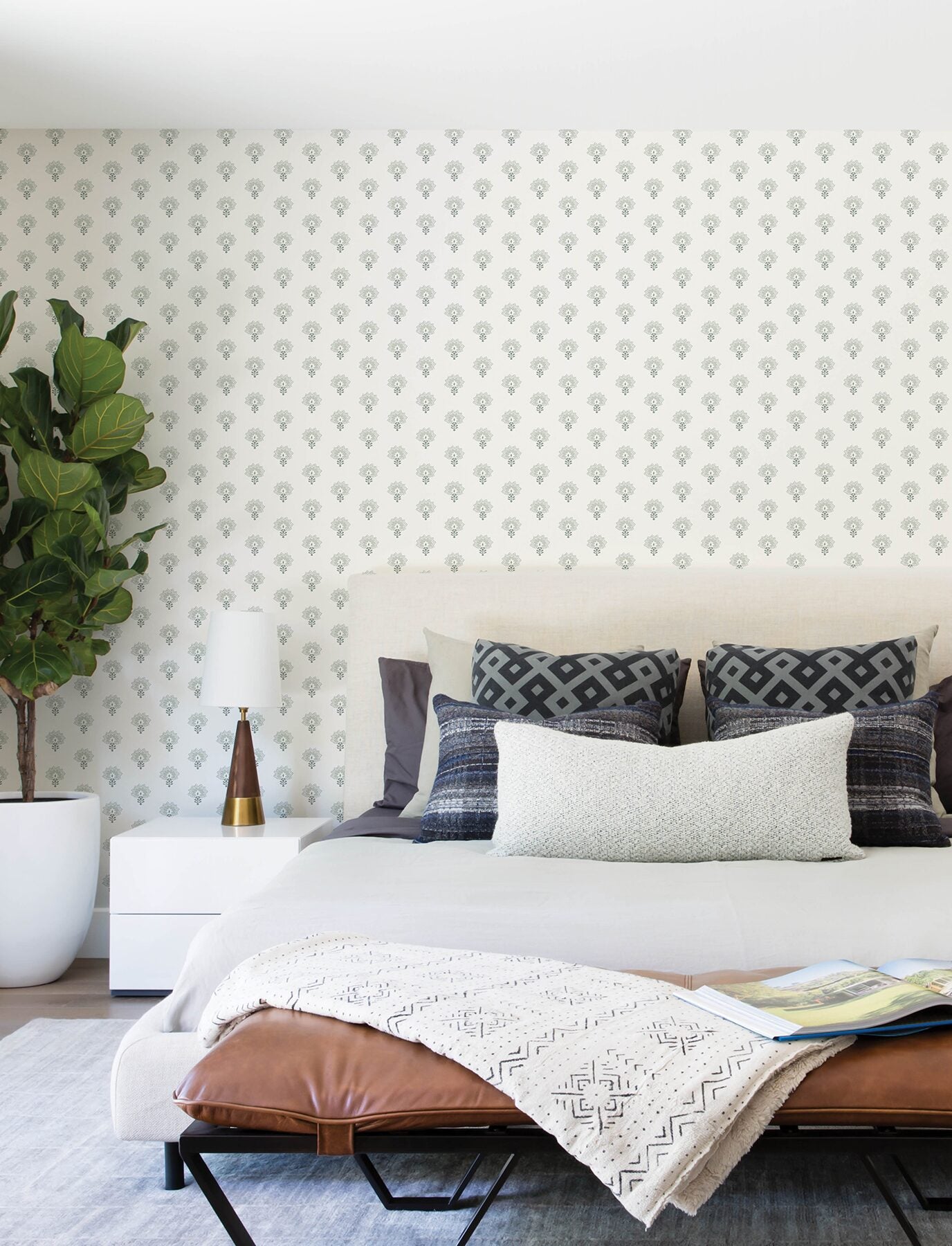 hilda-aqua-floral-medallion-wallpaper-york-wallcoverings-4199-83752 - York Wallcoverings Wallpaper