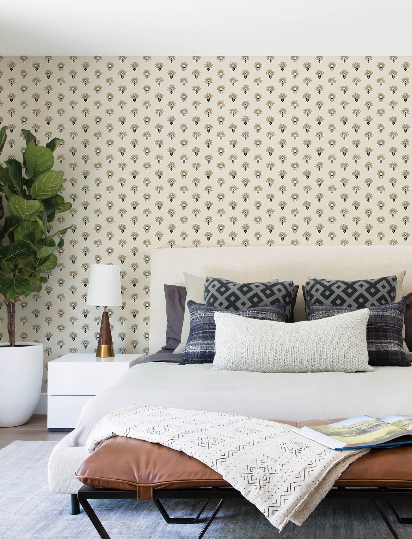hilda-butter-floral-medallion-wallpaper-york-wallcoverings-4199-83754 - York Wallcoverings Wallpaper