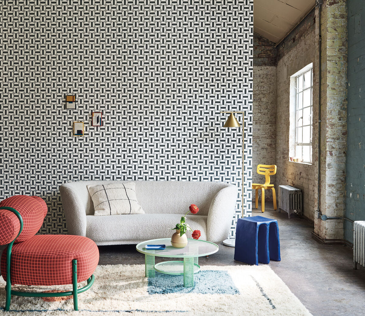 Alicatado - Soot On Snow - Cole & Son Wallpaper