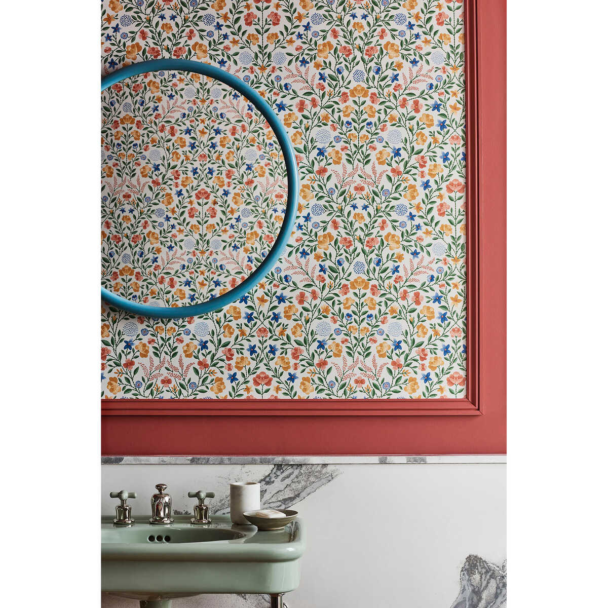 Court Embroidery - Coral - COLE & SON Wallpaper