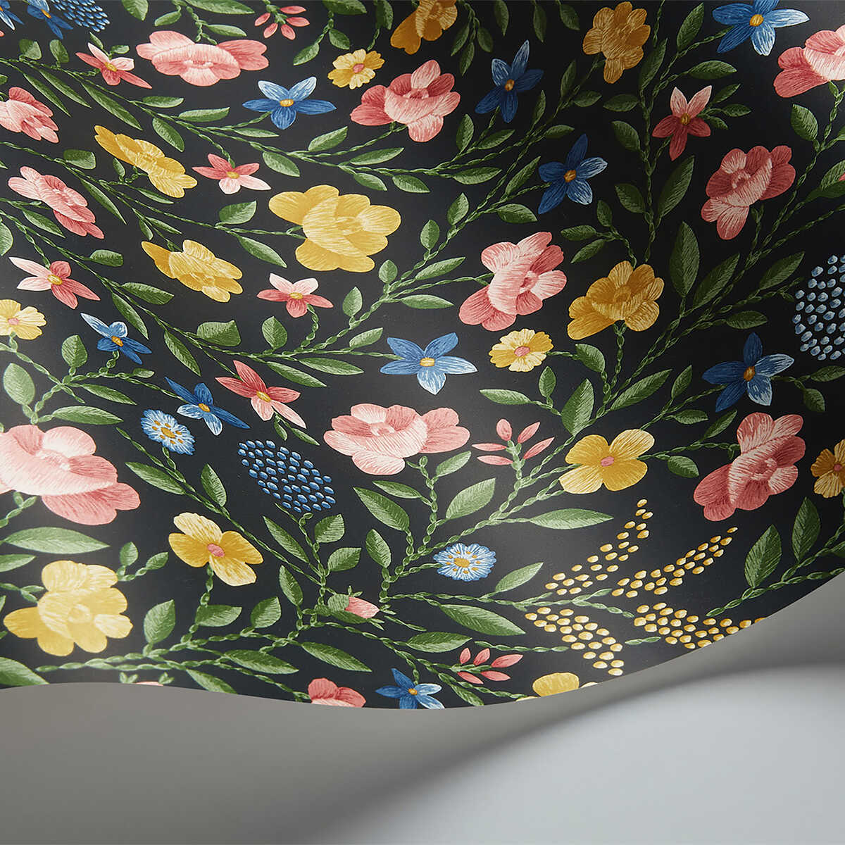 Court Embroidery - Yellow - COLE & SON Papel pintado