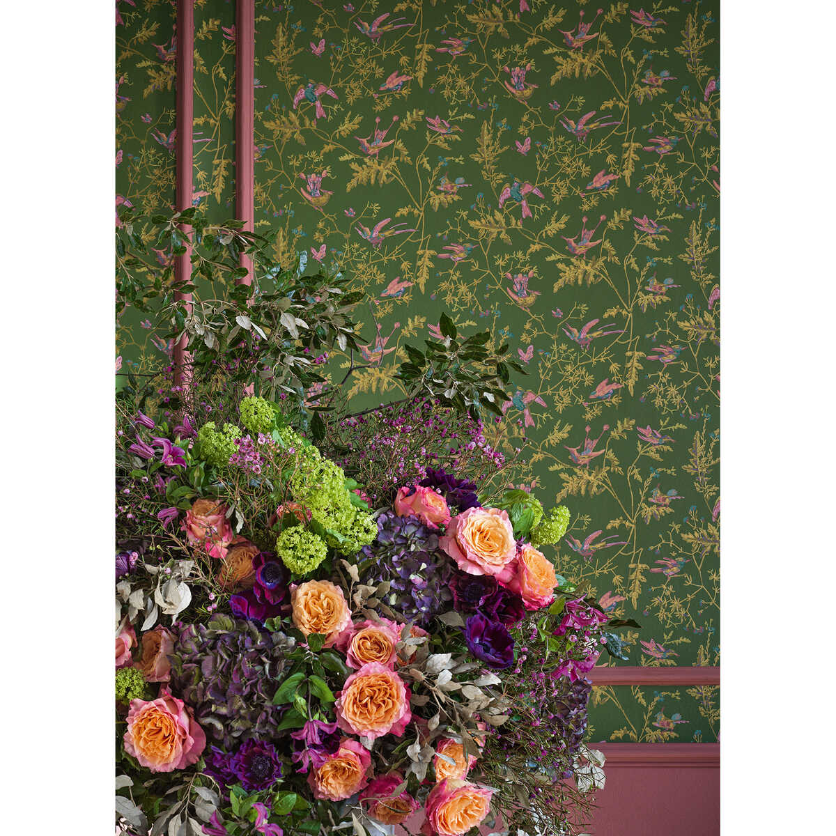 Hummingbirds - Sage/Pink - COLE & SON Wallpaper