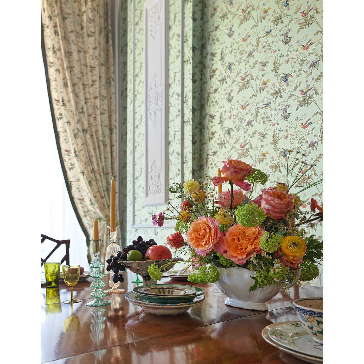 Hummingbirds - Spa/Multi - COLE & SON Wallpaper