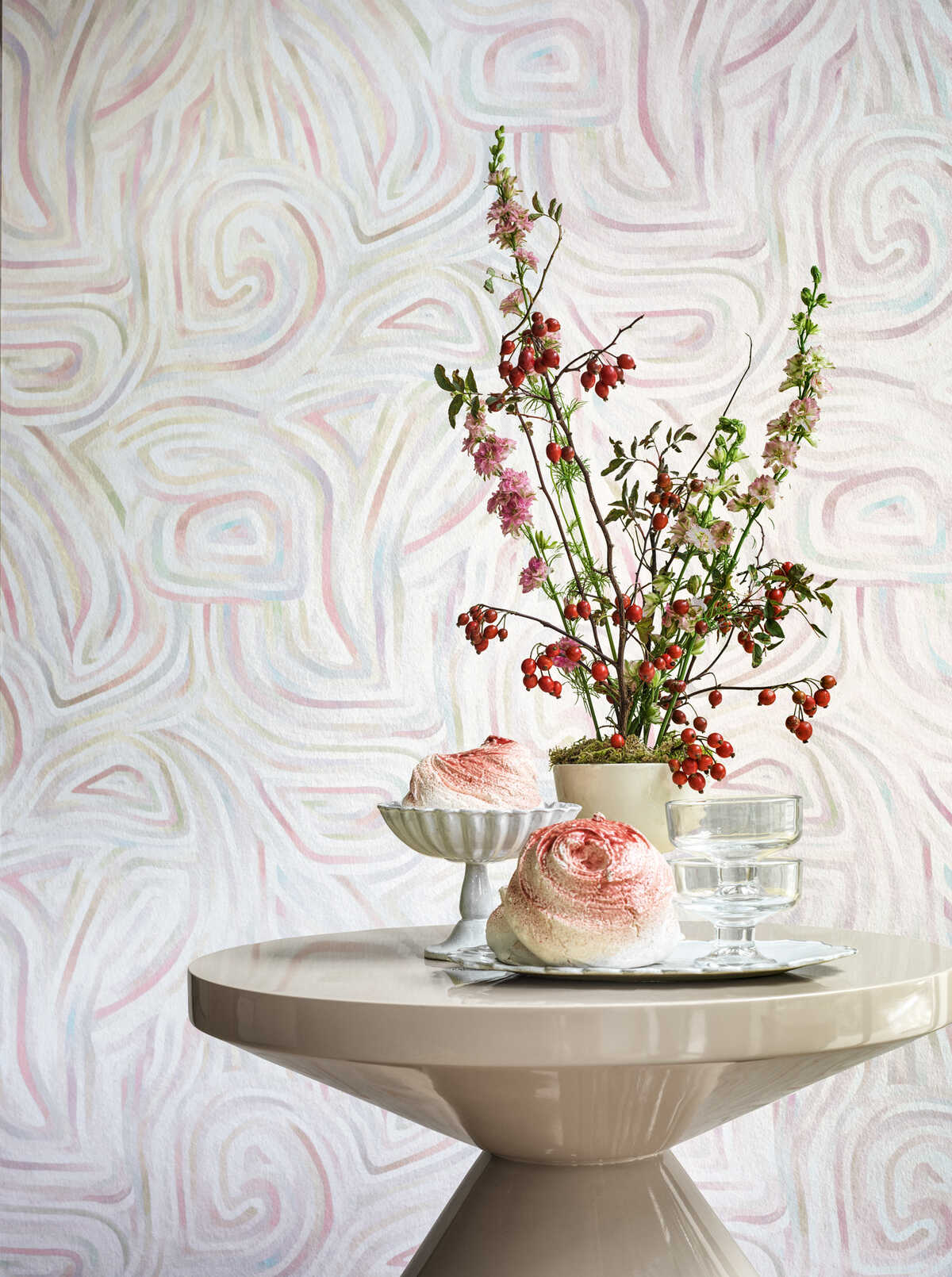 Kawakubo - Rose - COLE & SON Wallpaper
