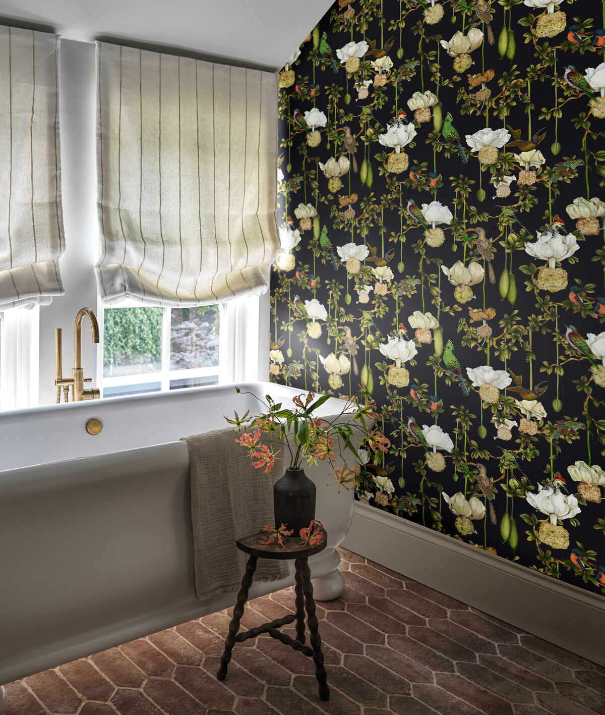 Baobab Botanica - Onyx - Cole & Son Wallpaper