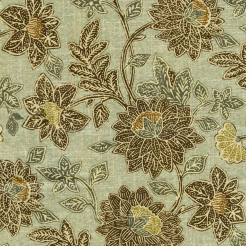 PLATINUM TRIANGLE – Laguna