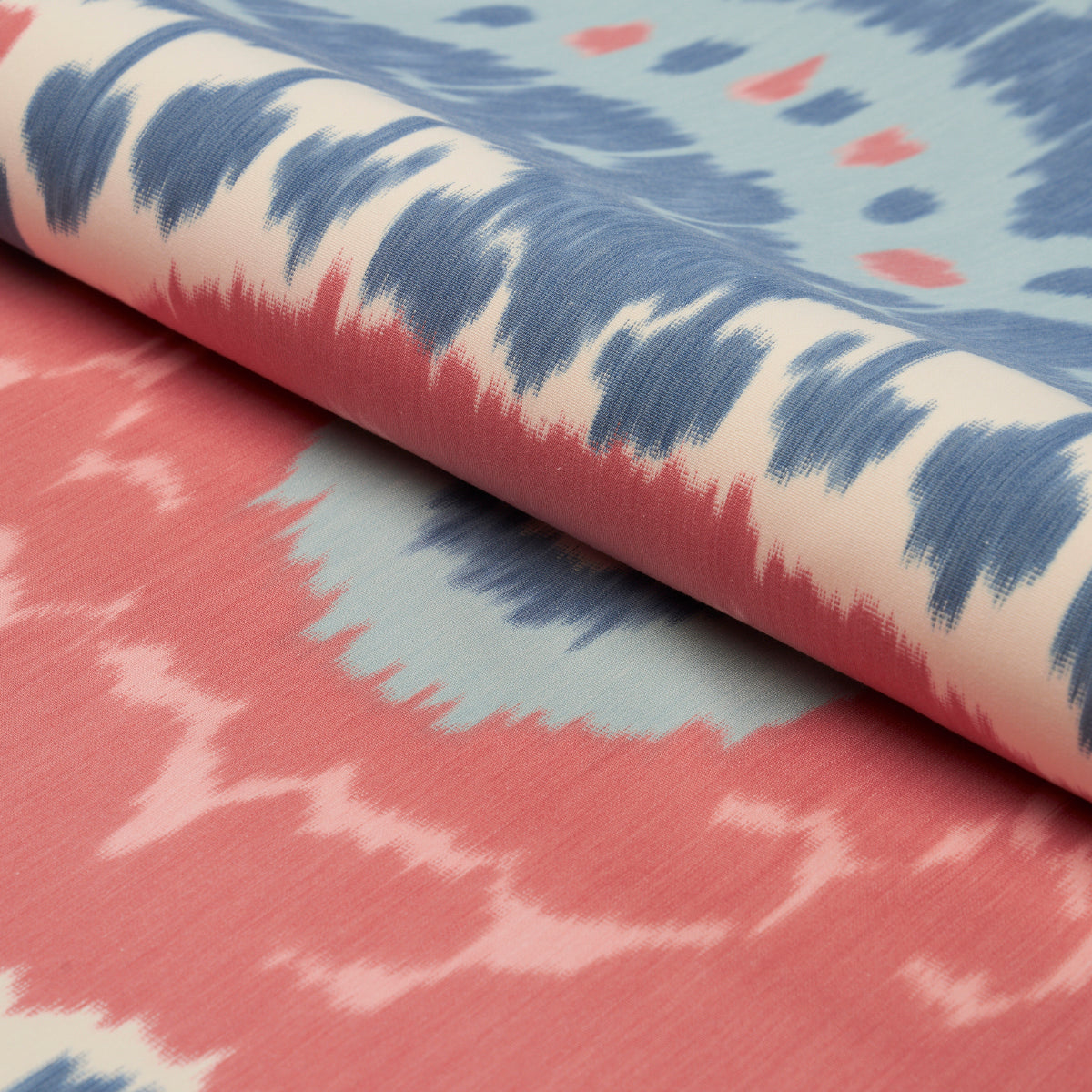 SAMARKAND-IKAT-II-CHAMBRAY-CORAL-SCHUMACHER-176065 - Schumacher Tela