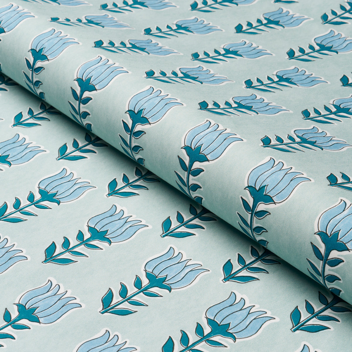 MIA-TULIP-MINERAL-BLUE-SCHUMACHER-181391 - Schumacher Fabric