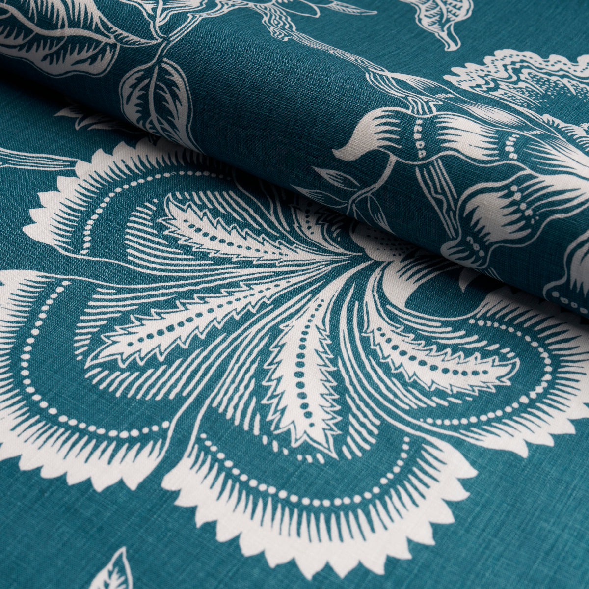 HOTHOUSE-FLOWERS-SILHOUETTE-PEACOCK-SCHUMACHER-181480 - Schumacher Fabric
