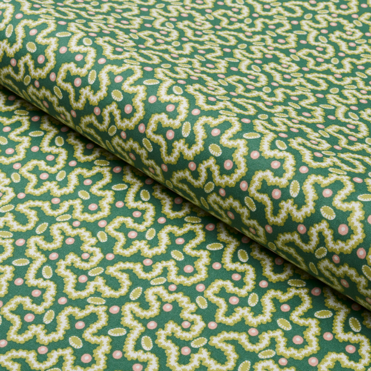 LEONIE-VERMICELLI-LEAF-SCHUMACHER-181720 - Schumacher Fabric