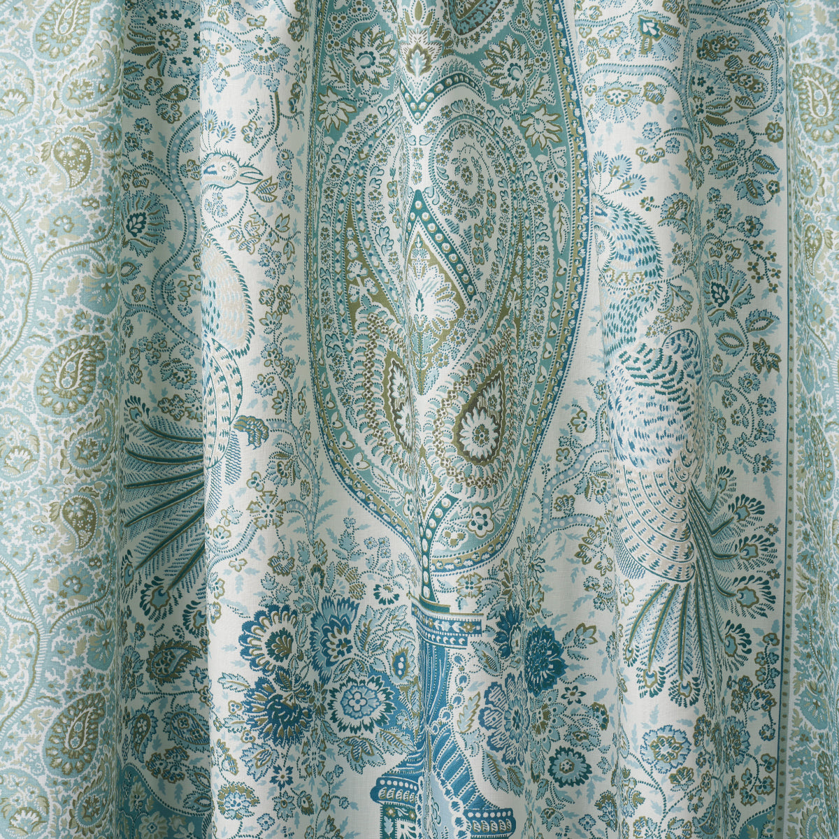 COLMERY-PAISLEY-PANEL-PEACOCK-SCHUMACHER-181821 - Schumacher Tela