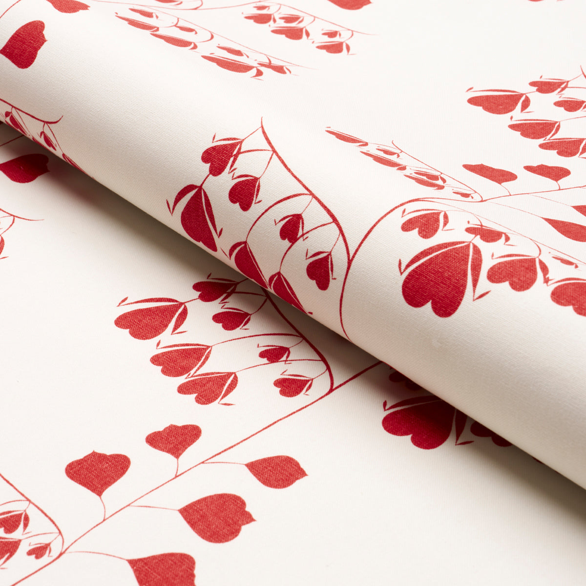 BLEEDING-HEARTS-RED-SCHUMACHER-181960 - Schumacher Fabric