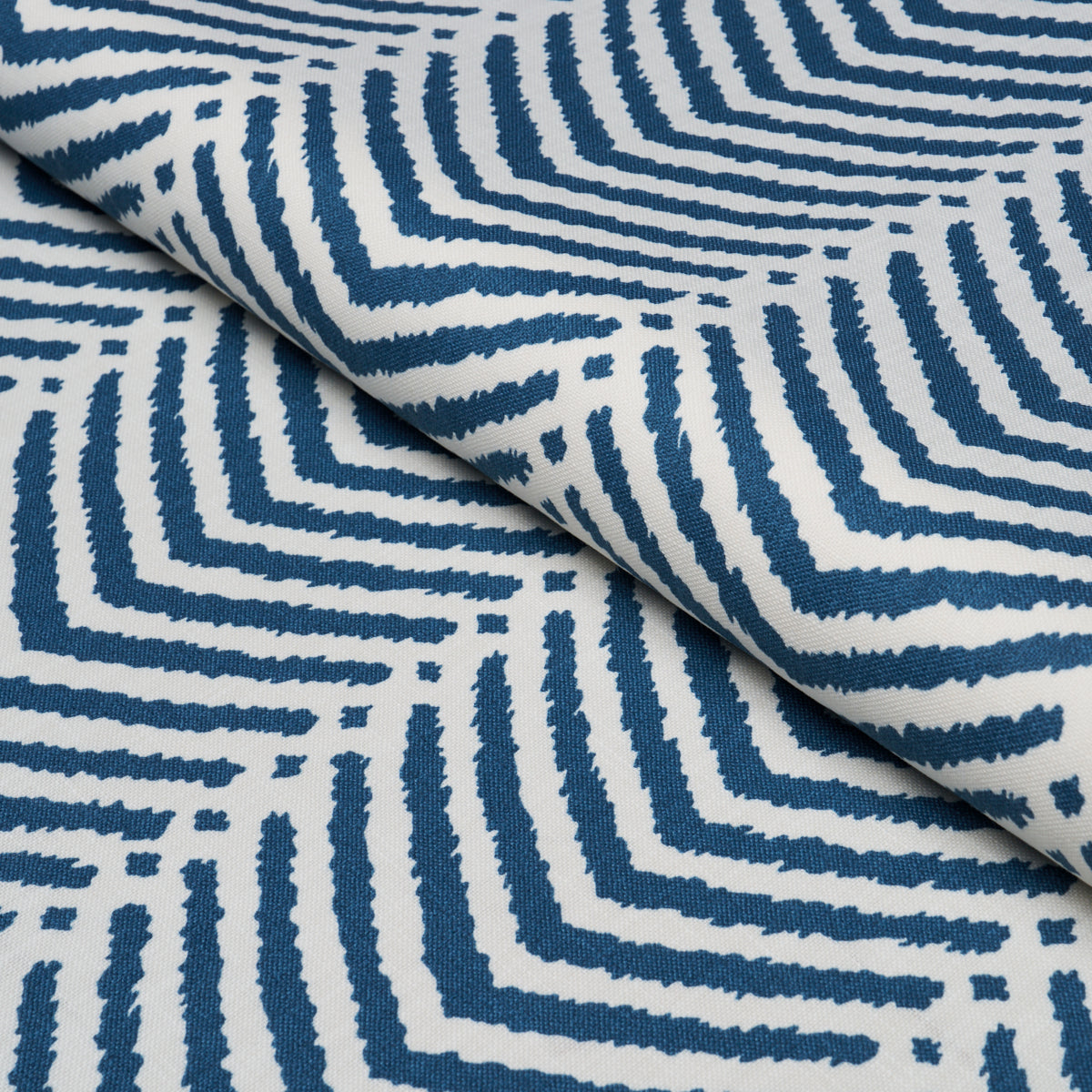 LA-JOLLA-INDOOR-OUTDOOR-NAVY-SCHUMACHER-182003