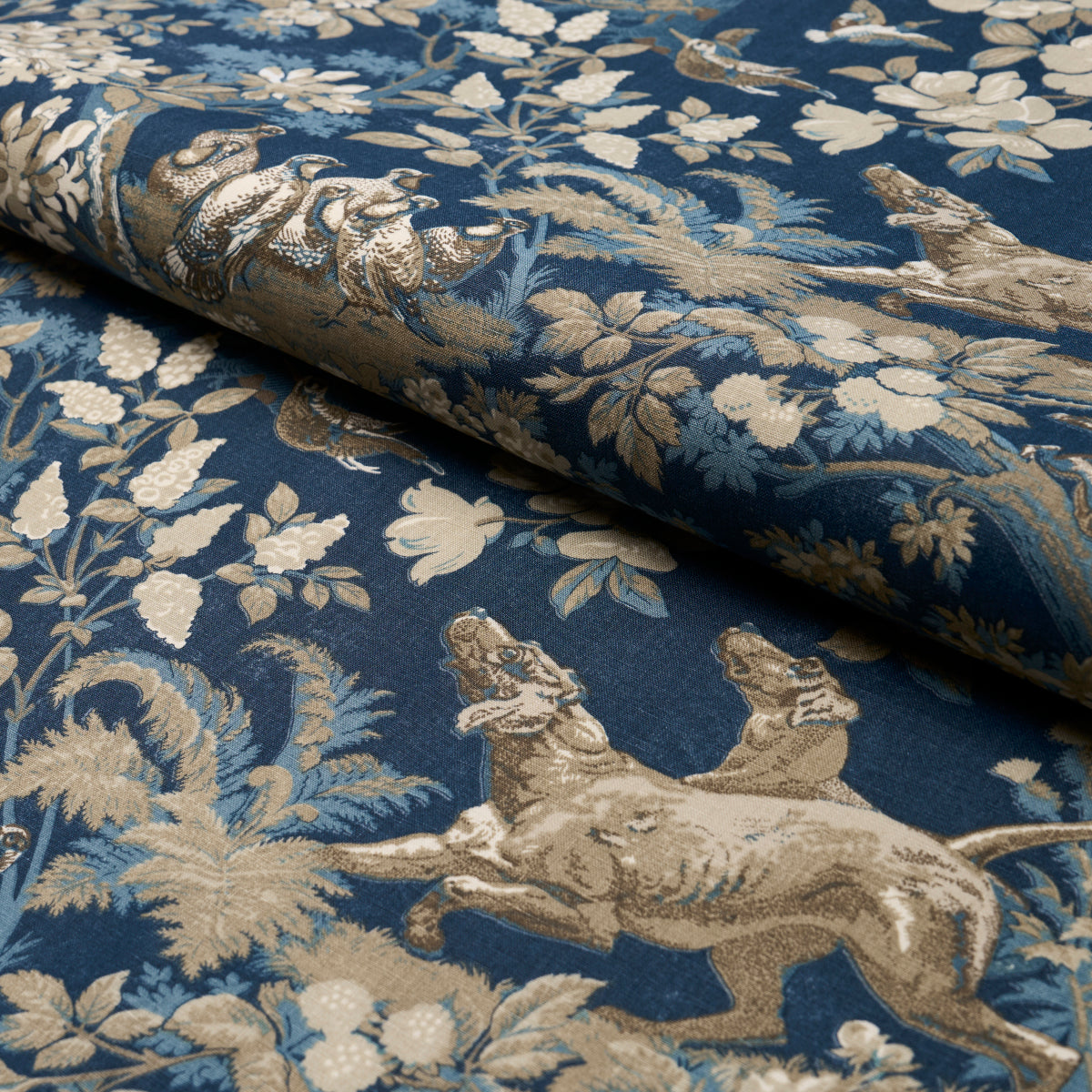 HOUND-MEADOW-INDIGO-SCHUMACHER-182262 - Schumacher Fabric