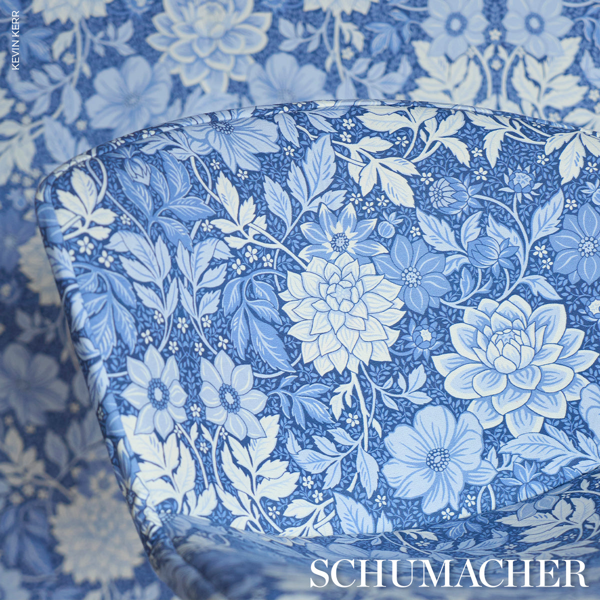DAHLIA-GARDEN-BLUE-AND-WHITE-SCHUMACHER-182972 - Schumacher Fabric
