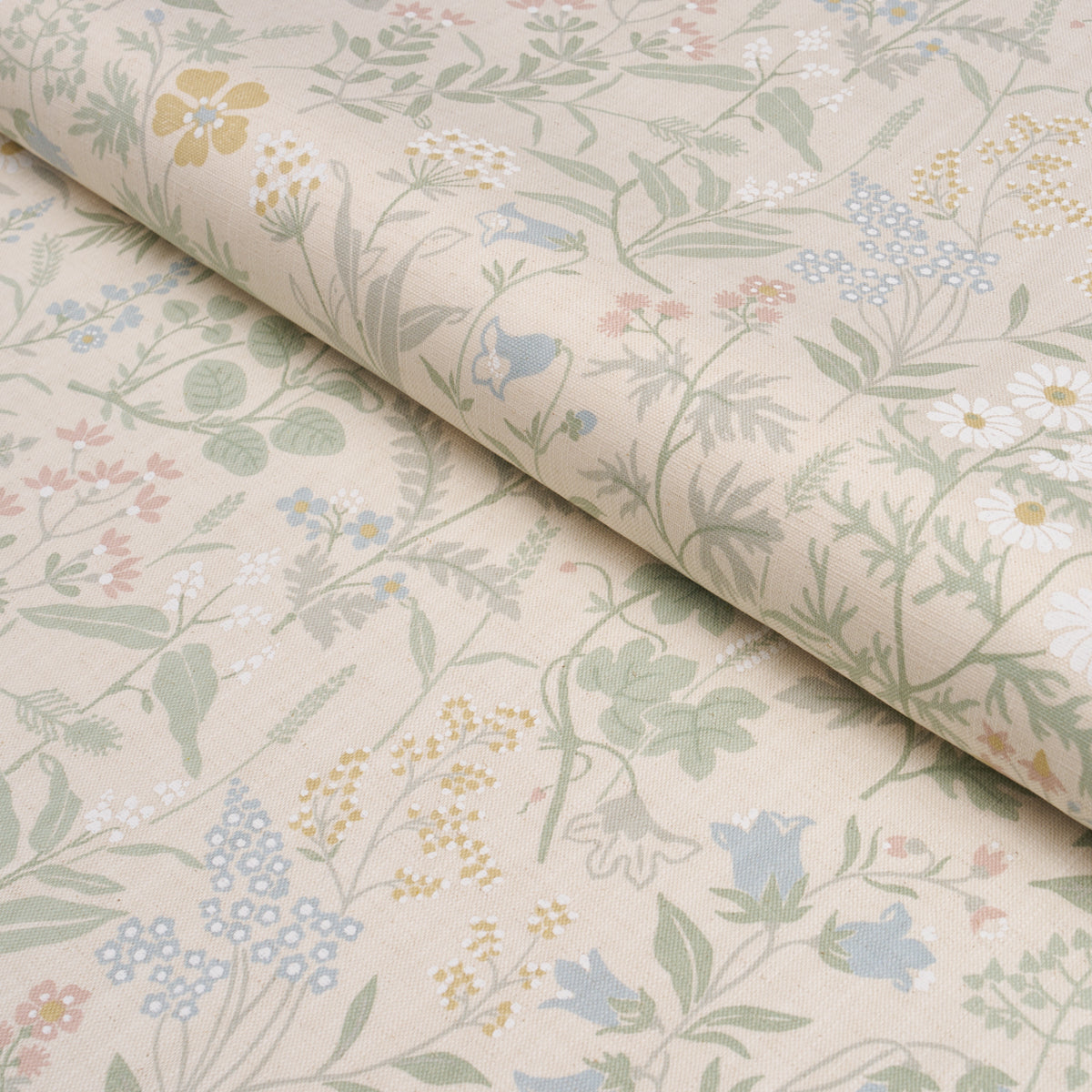 FLORA-SAND-SCHUMACHER-182980 - Schumacher Fabric