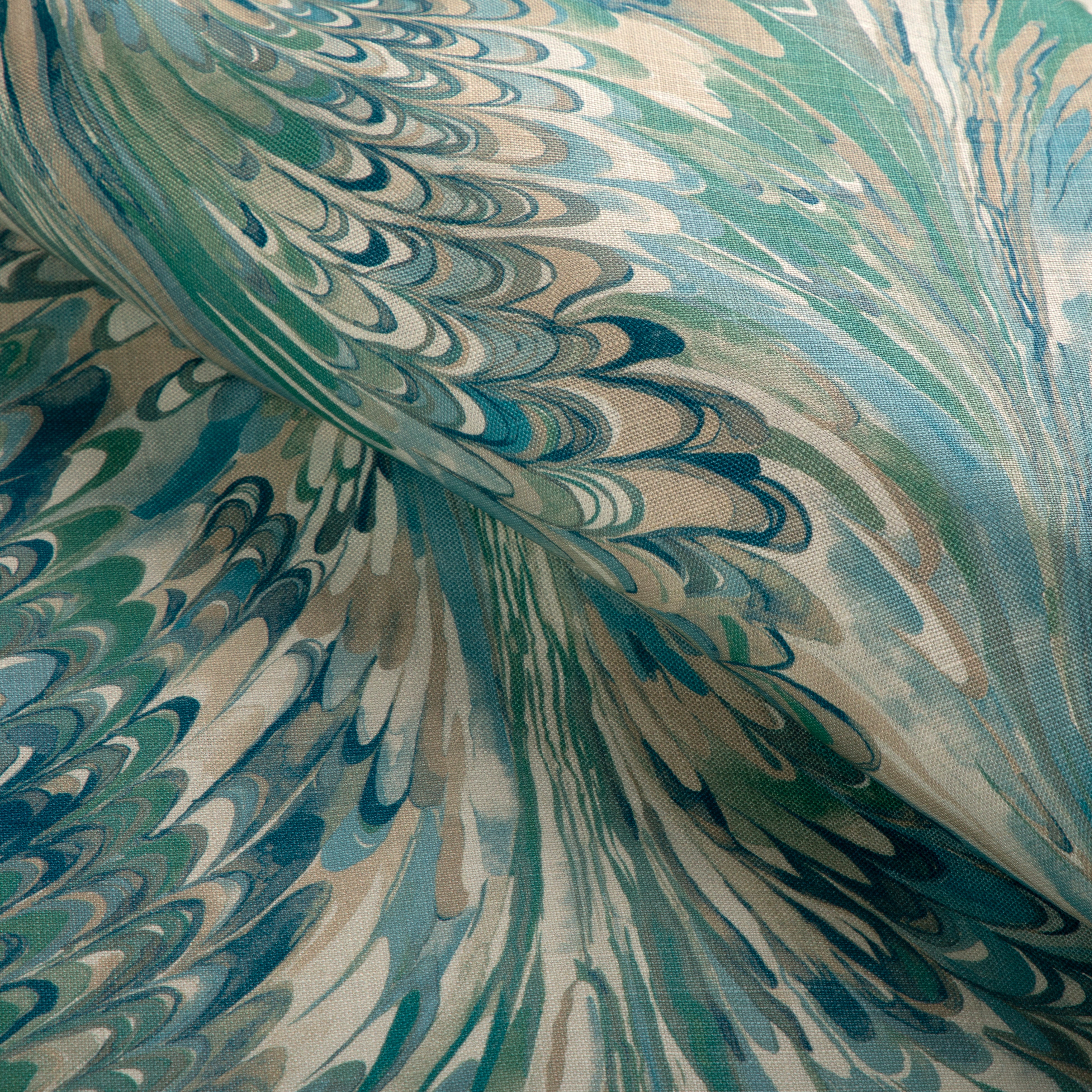 Taplow Print - Marine/Sand - Lee Jofa Fabric