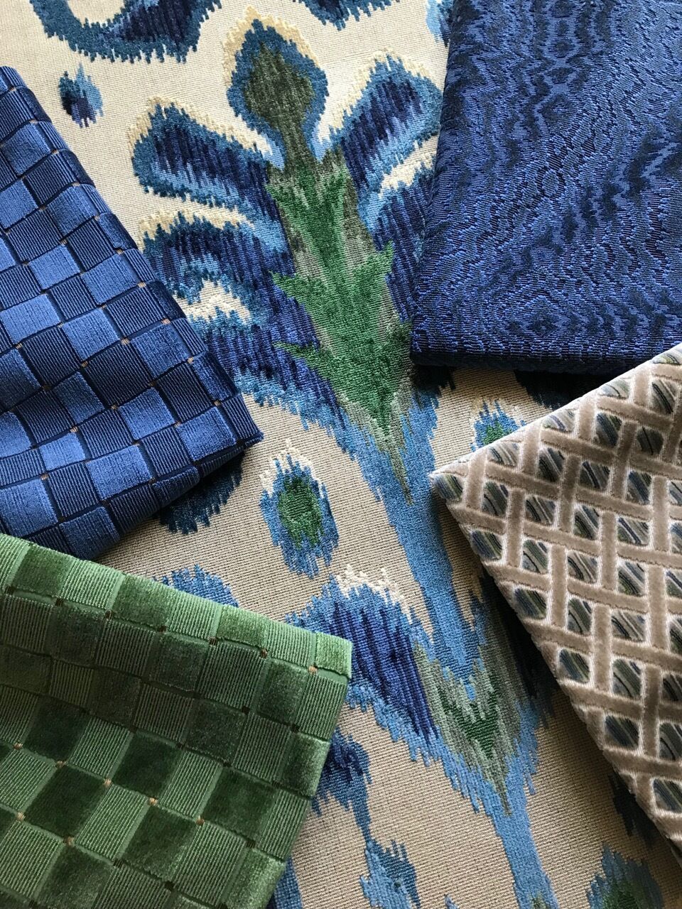 Levens Velvet - Navy - Lee Jofa Tela