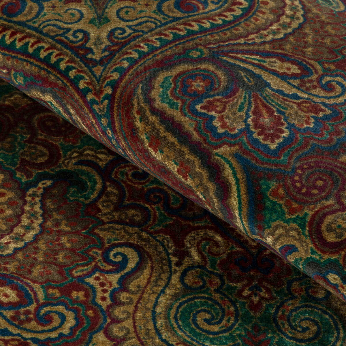 Carswell Velvet - Topaz/Ruby | Lee Jofa – The WorkRoom