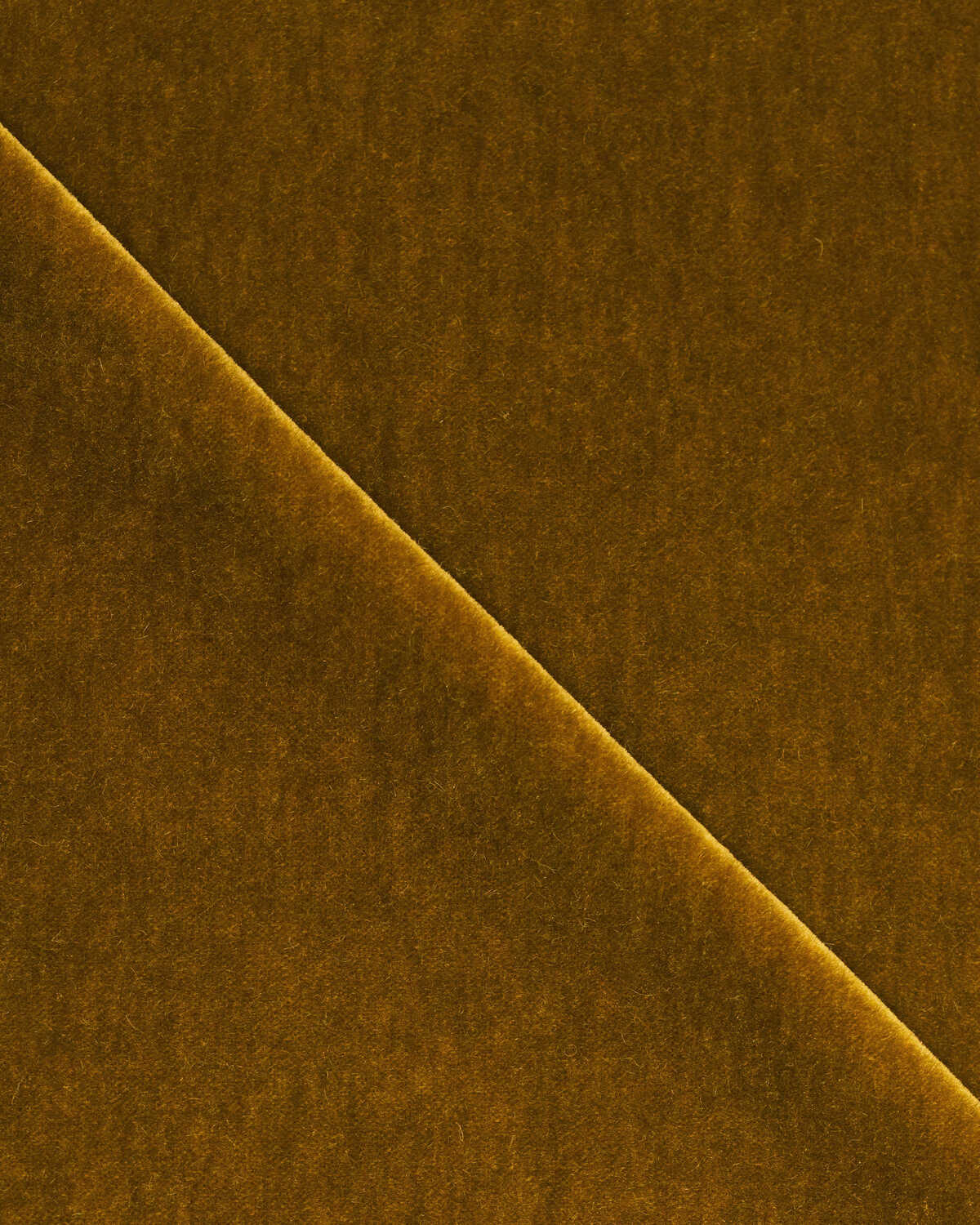 Cavelle Mohair Velvet - Bronze - LEE JOFA Fabric