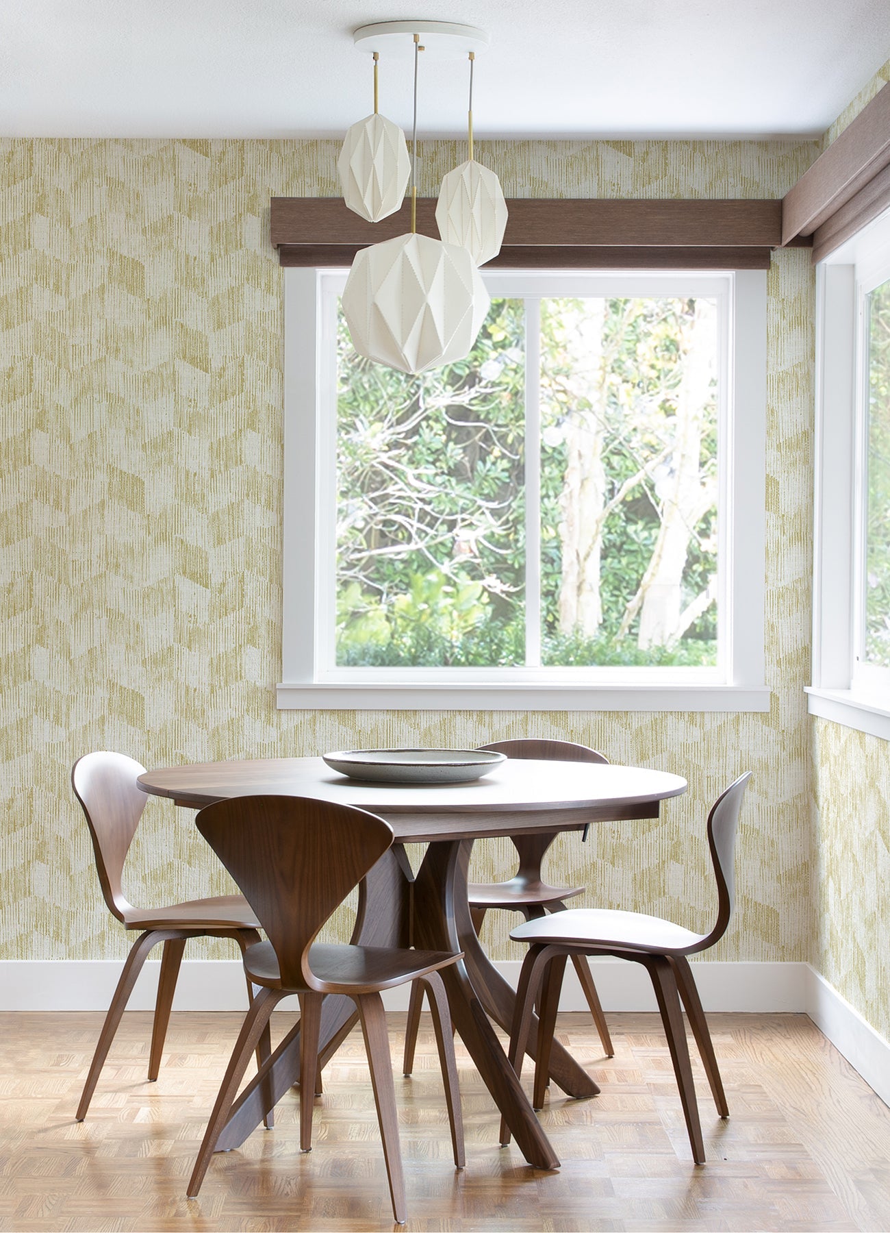 demi-distressed-wallpaper-yellow-york-wallcoverings-2975-26213