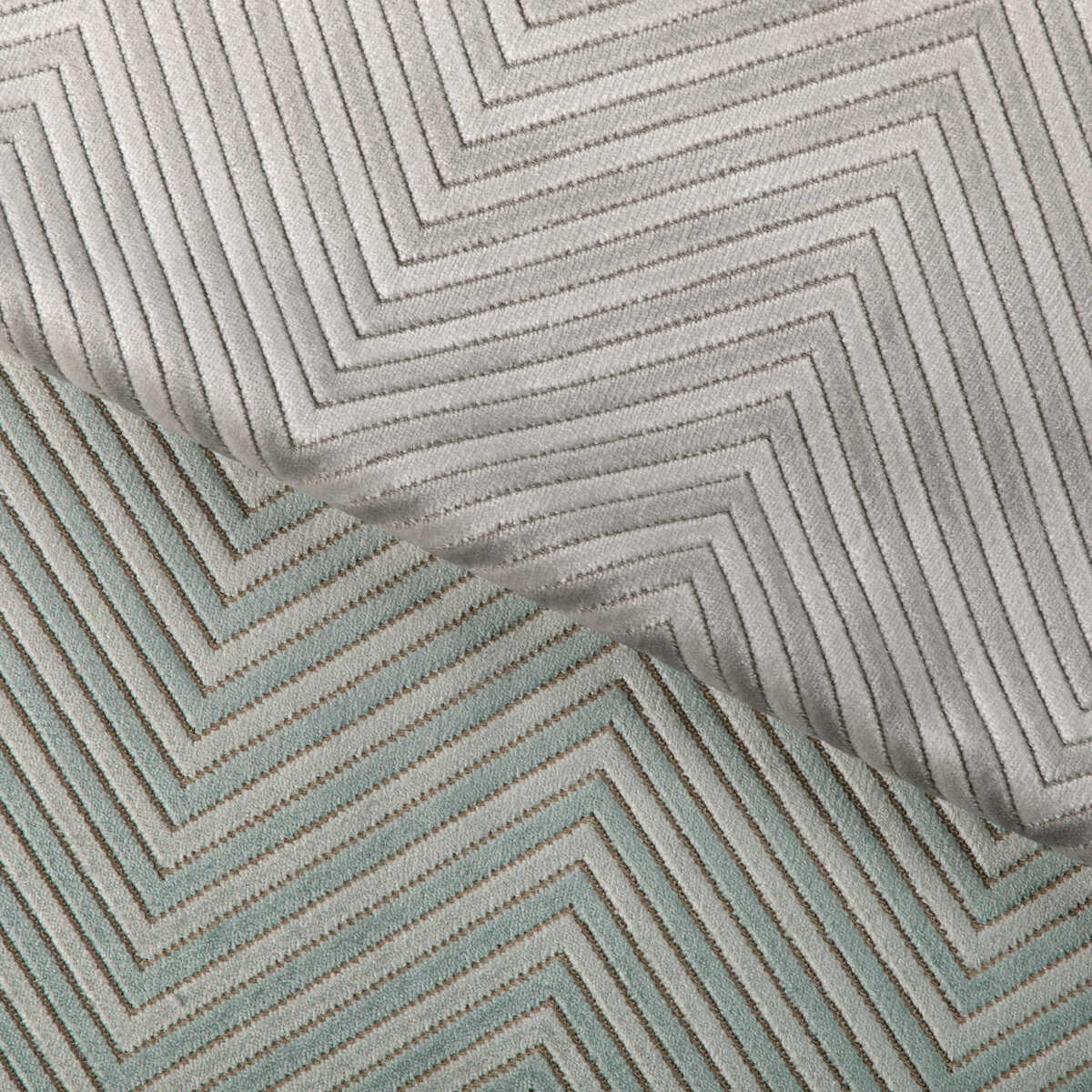 Zigandzag - Silver - KRAVET BASICS Fabric