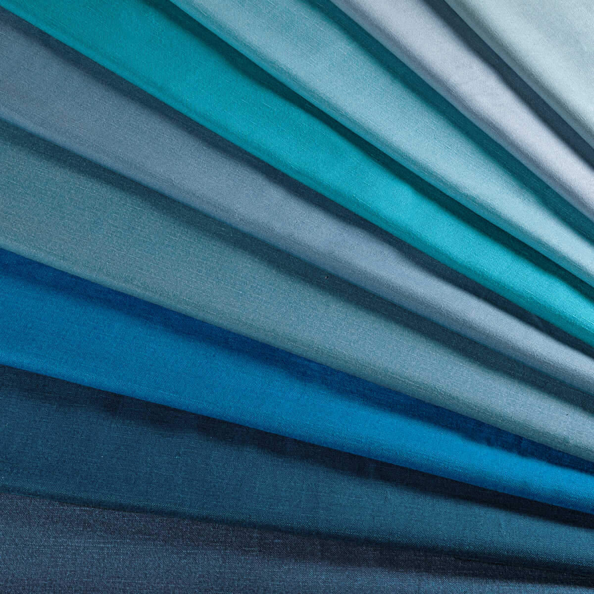Carson - Sky - KRAVET BASICS Fabric