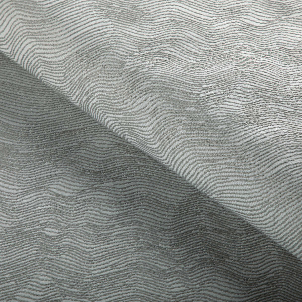 Watery Motion - Gull - KRAVET DESIGN Fabric