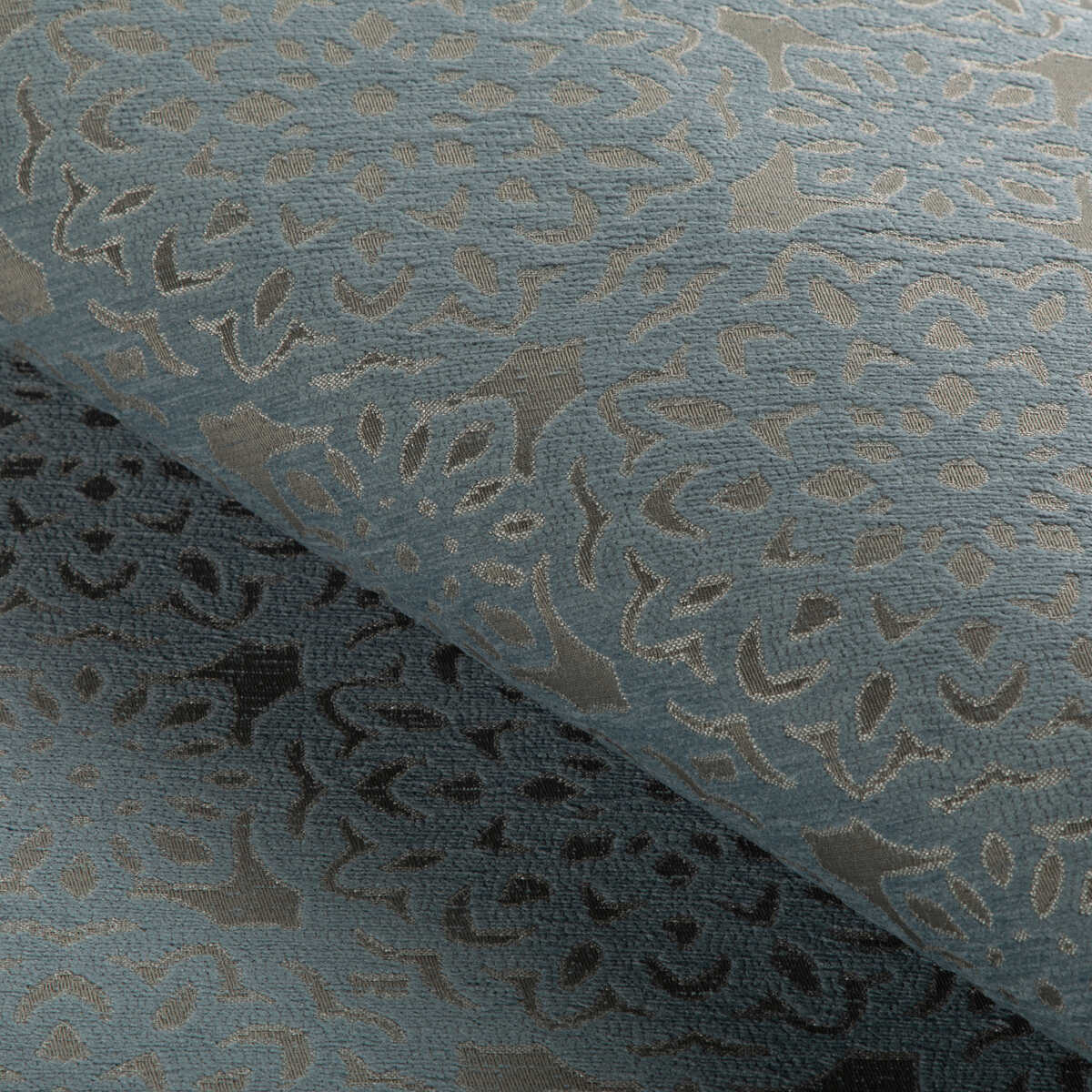 Garden Wall - Mystic - KRAVET CONTRACT Fabric