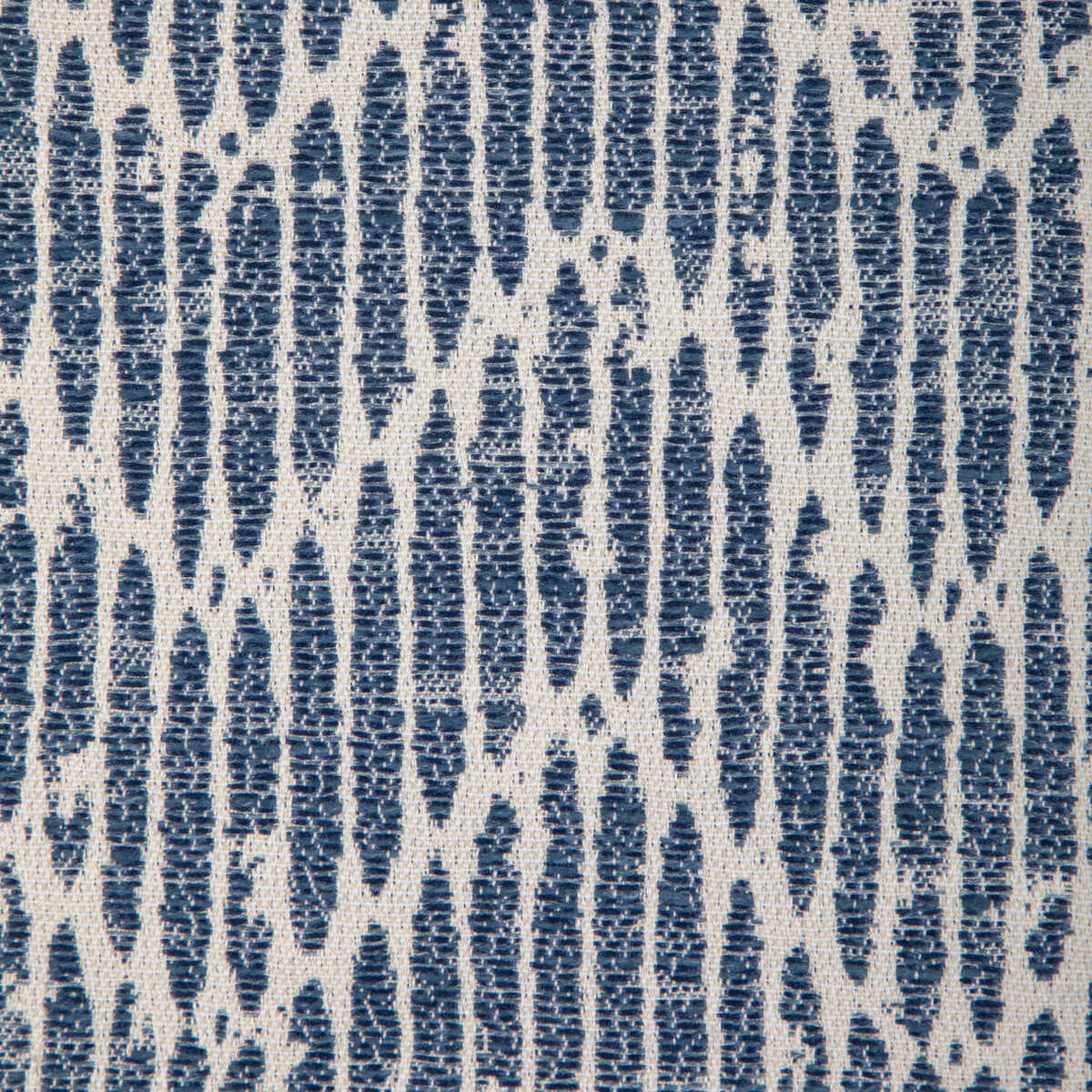 Cliff Edge - Navy - KRAVET DESIGN Tela