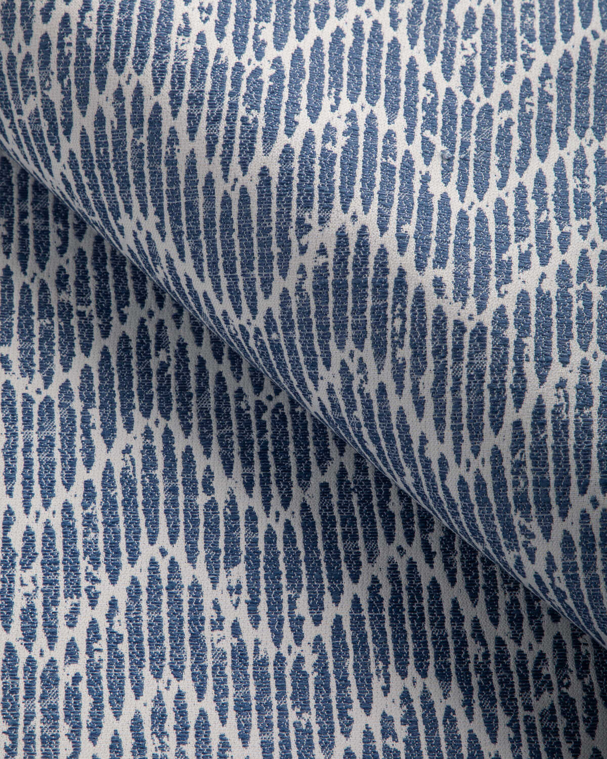 Cliff Edge - Navy - KRAVET DESIGN Tela