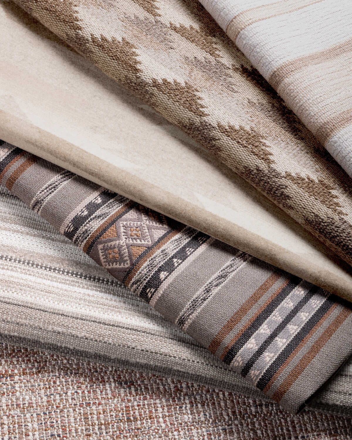 Desert Diamonds - Sand - KRAVET COUTURE Tela