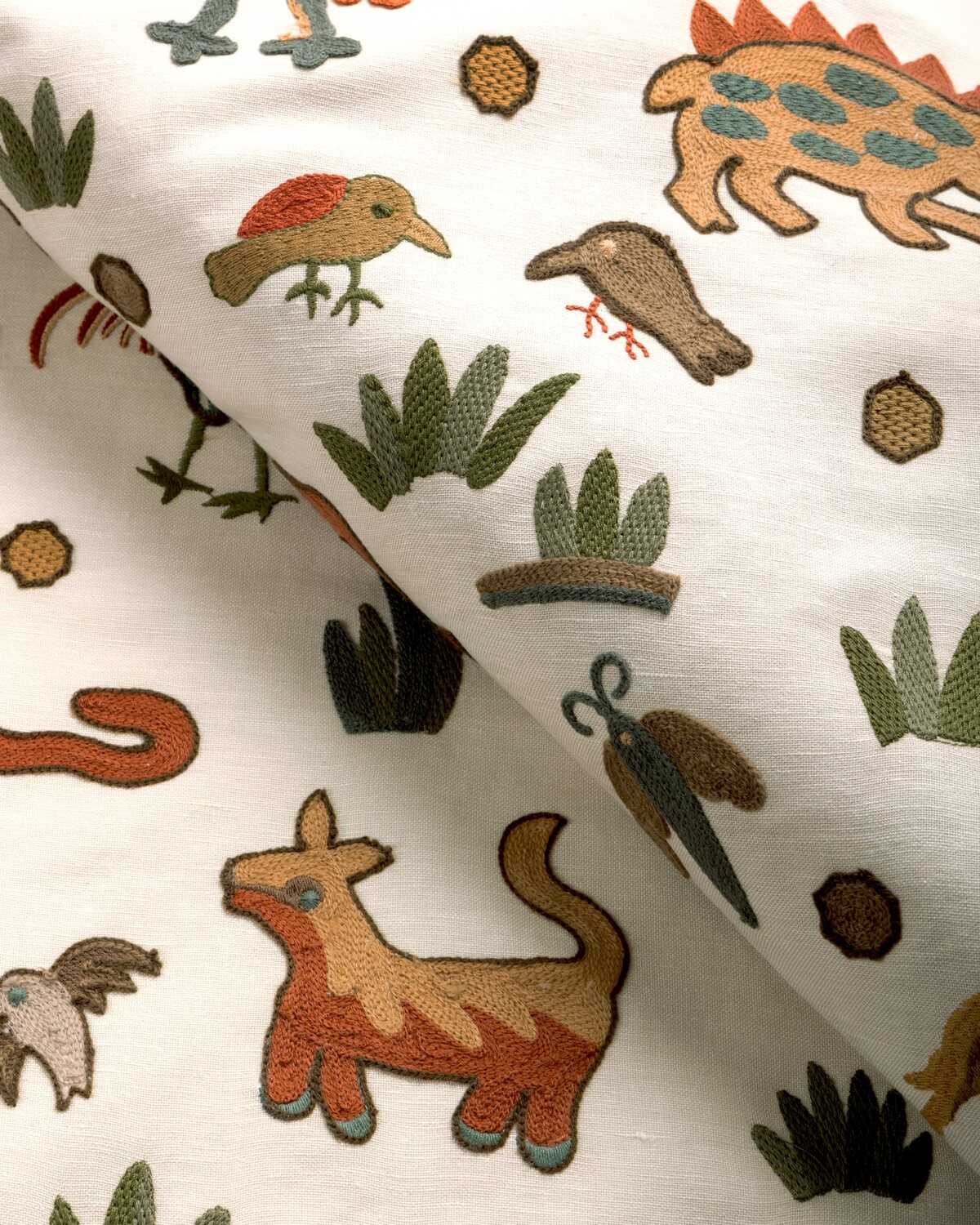 Dwellers - Multi - KRAVET COUTURE Tela
