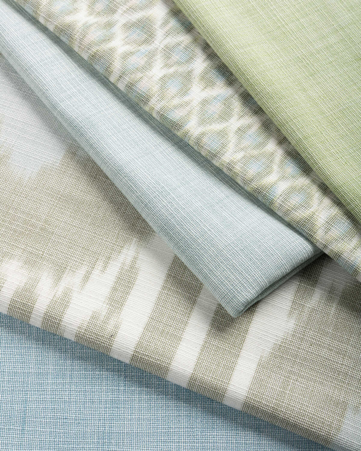 Aahana Ikat - Meadow - KRAVET DESIGN Tela