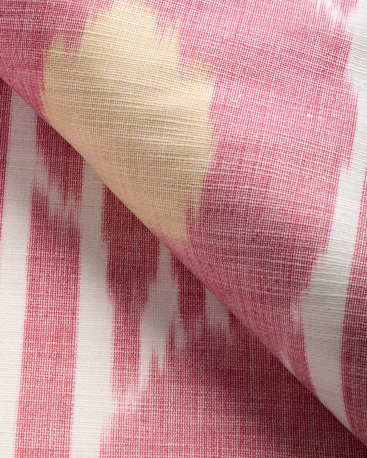 Aahana Ikat - Berry - KRAVET DESIGN Tela