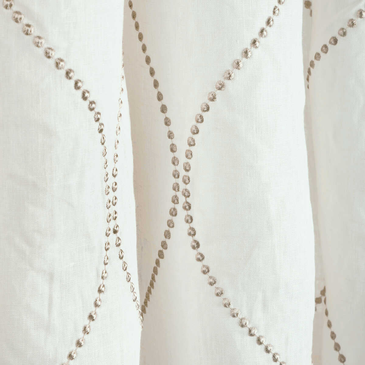 Kravet Design - 4004-21 - KRAVET DESIGN Fabric