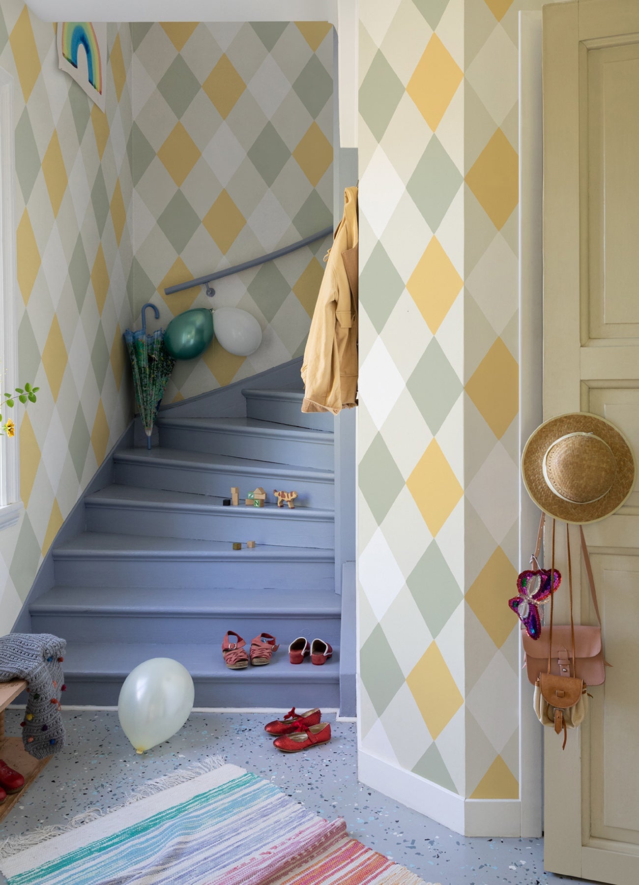 kalas-mustard-diamond-wallpaper-pastel-york-wallcoverings-4111-63032